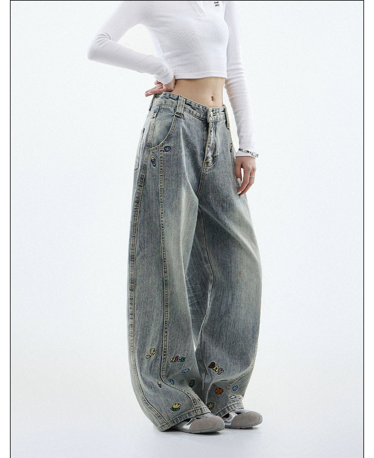 CHANT2nd Cartoon Embroidered Loose Jeans