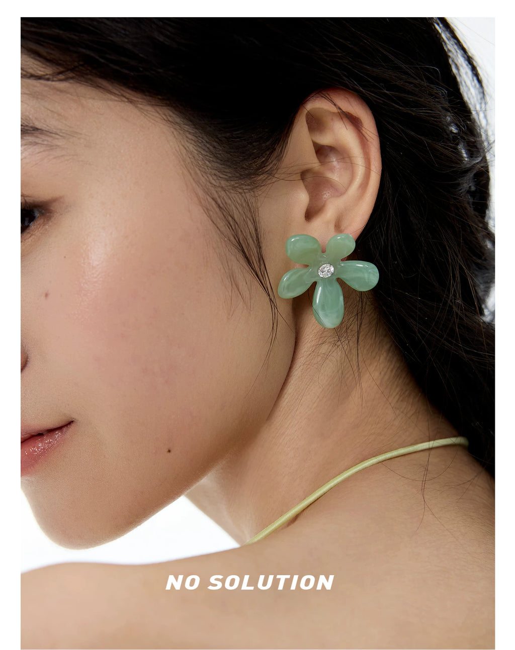 NO SOLUTION Magnolia Niche Earrings
