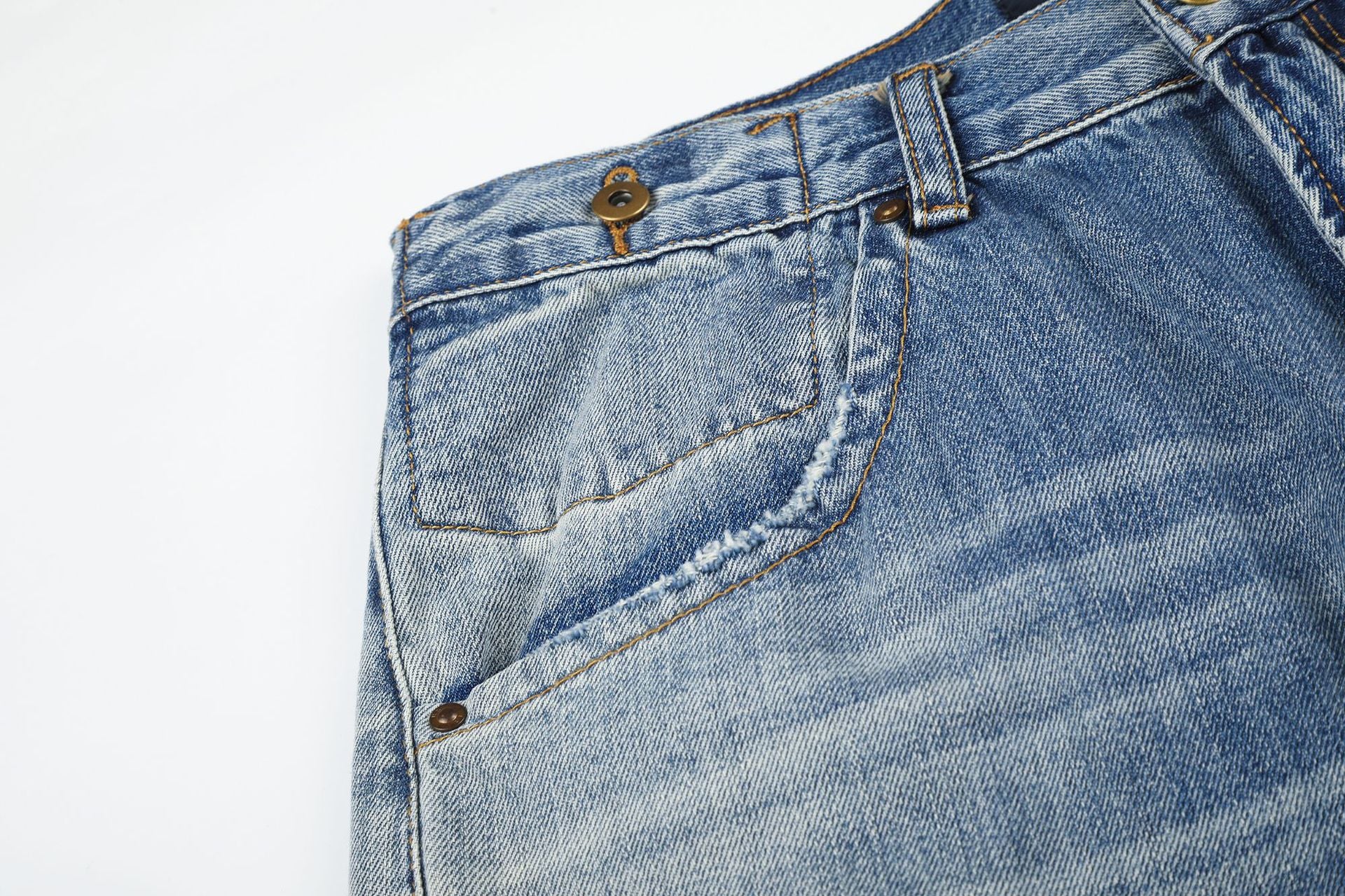 11KN Retro Straight Loose Seven-point Jeans