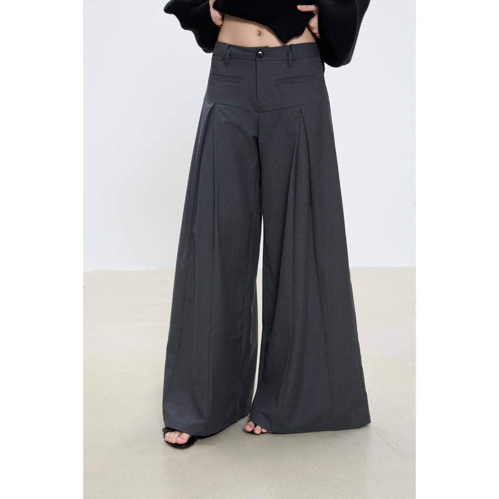 WITHMIN Loose Low-rise Slim Straight-leg Pants