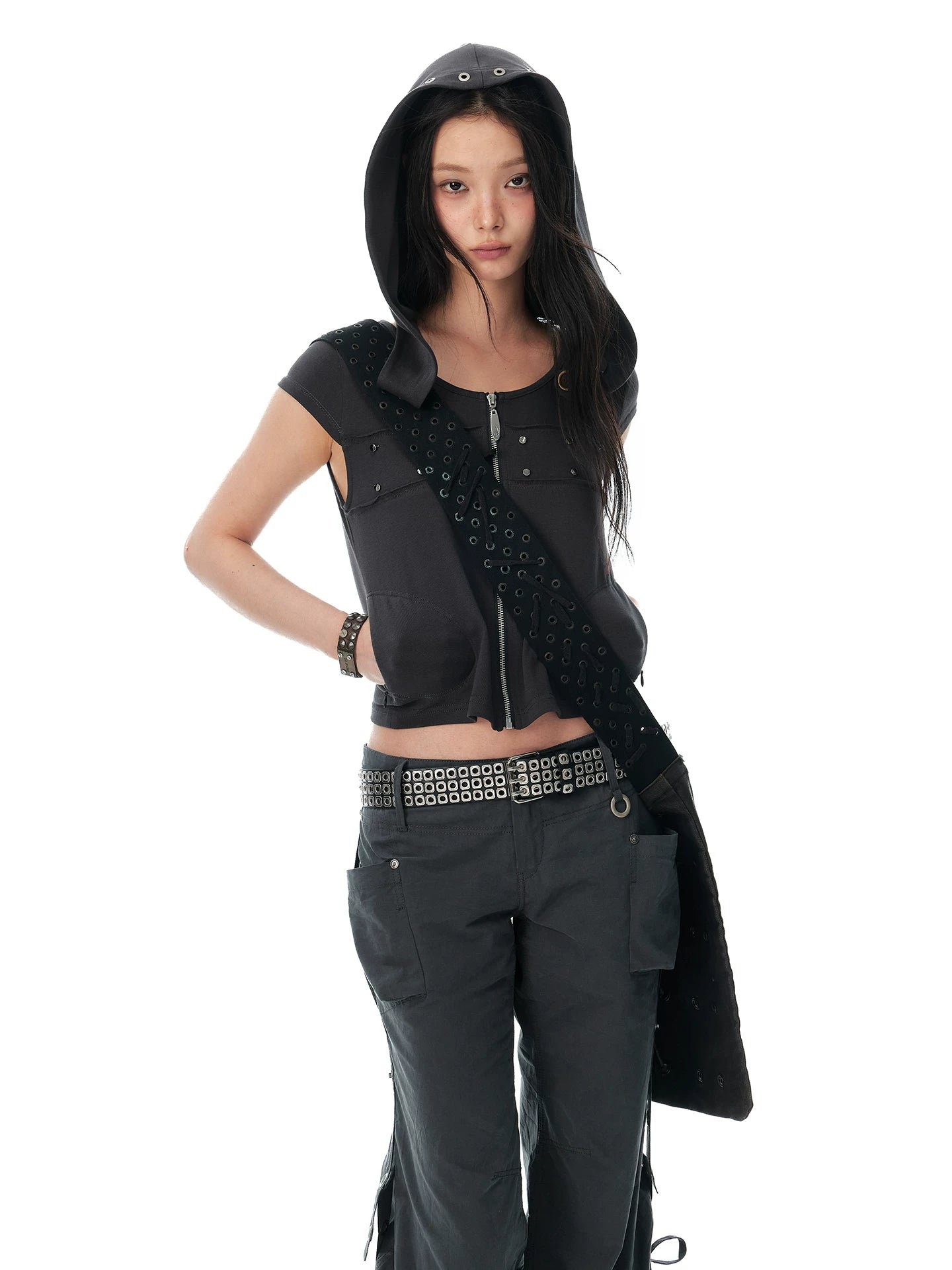 JIKOO Hand Sewn Rivet Removable Oblique Hooded Tee