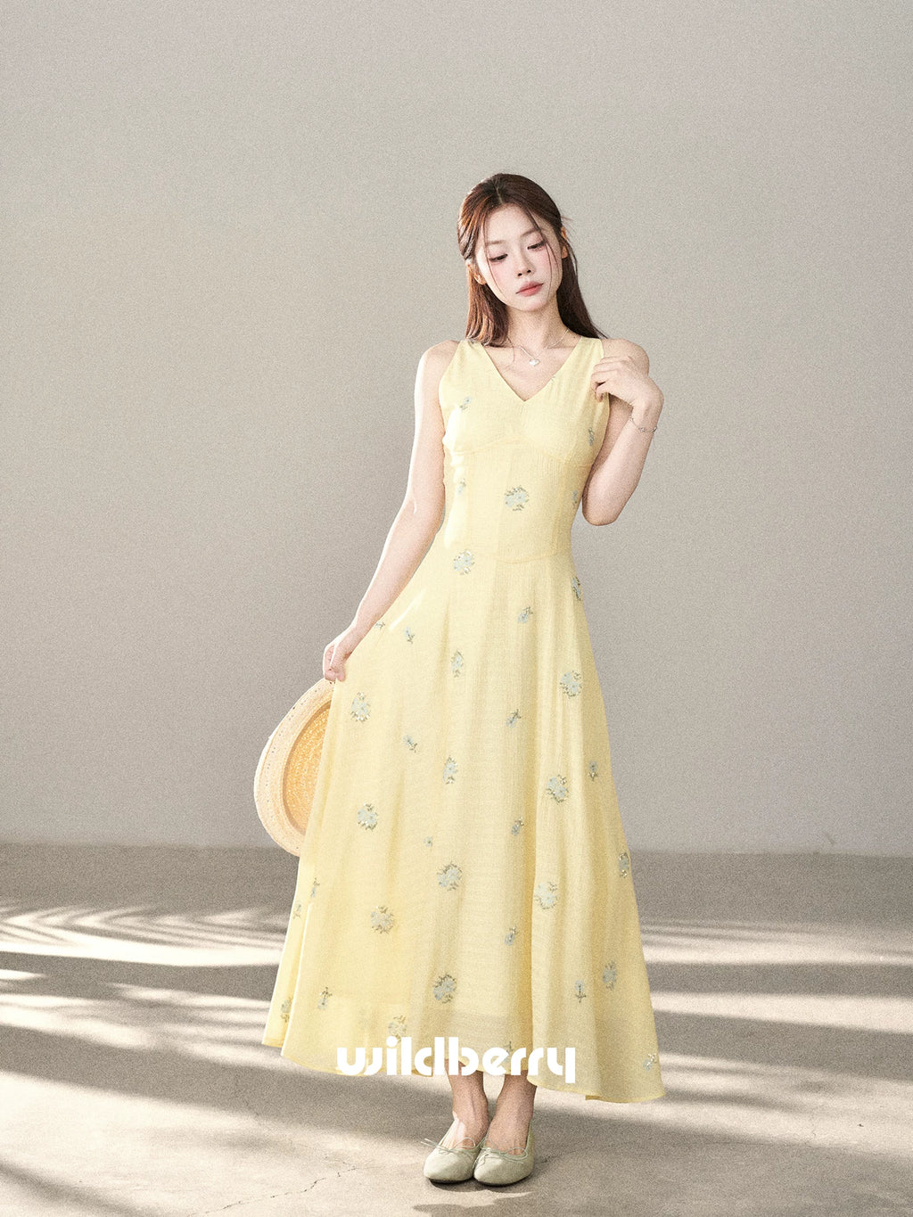 Wildberry Waist V-neck Tank Top Dress