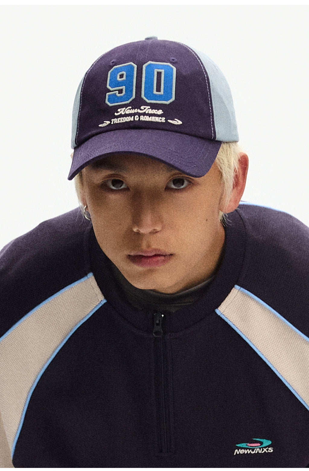 NewJNXS Contrasting Color Digital Logo Baseball Cap