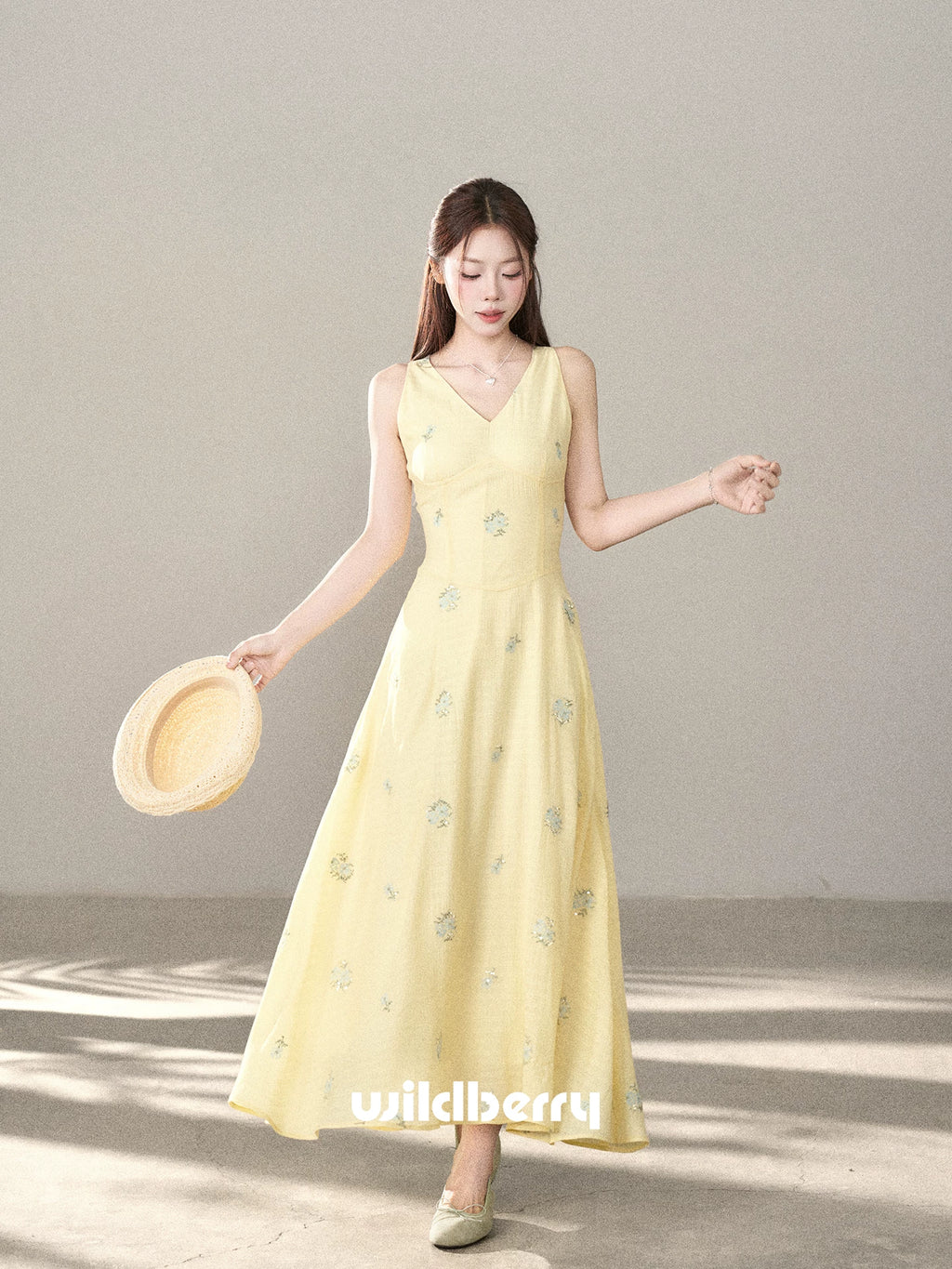 Wildberry Waist V-neck Tank Top Dress