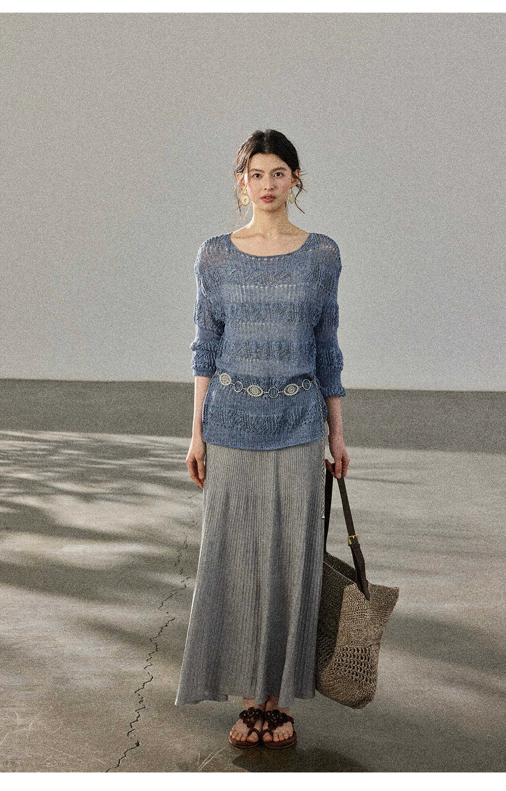 TYANG Round Neck Hollow Light and Loose Long Sleeves
