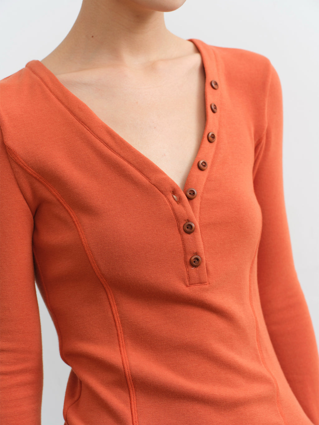 LINY LIBERTY Vintage Classic V-Neck Slim Sleeve