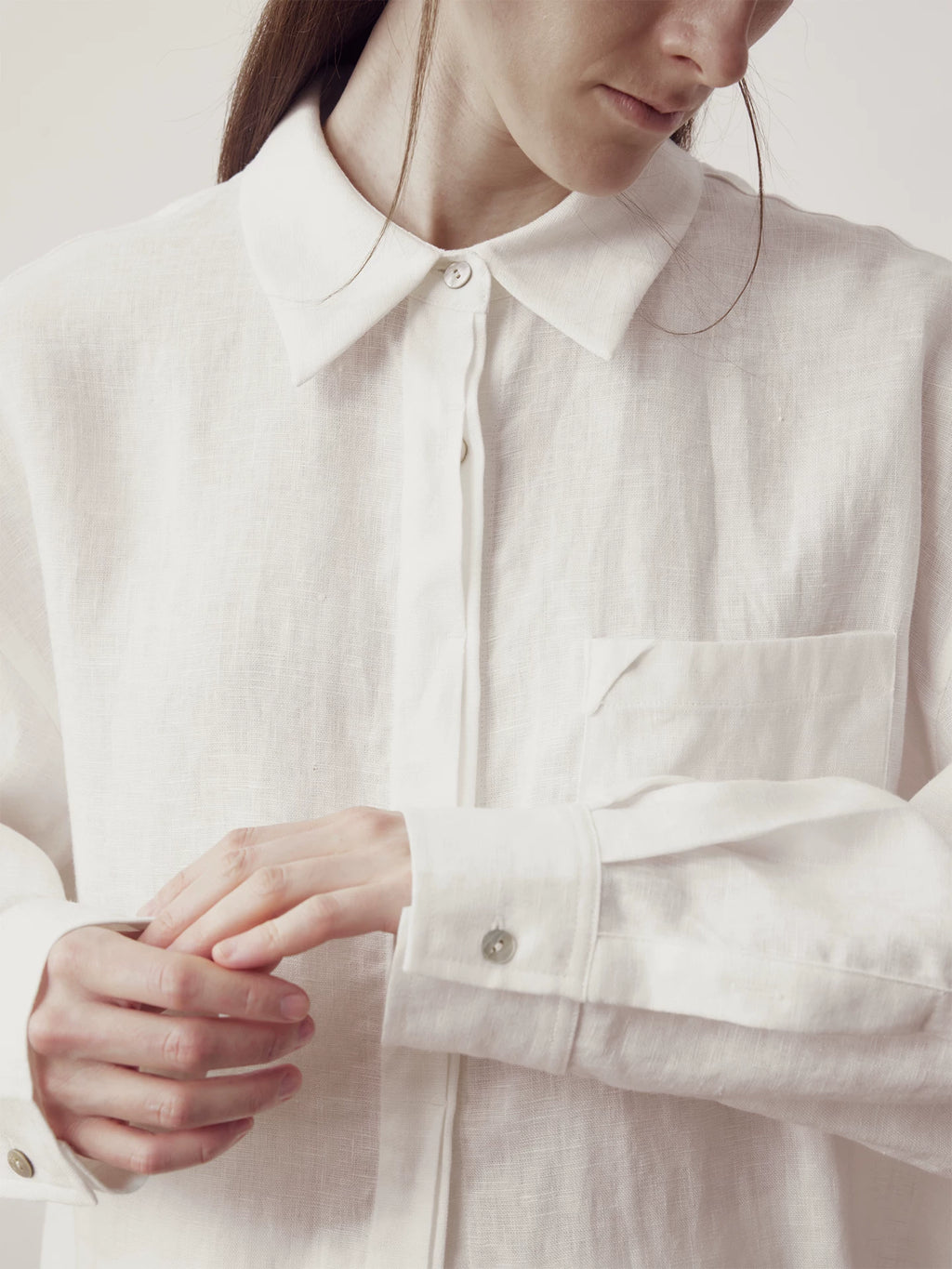COLN Casual Loose Shoulder Long-sleeved Shirt
