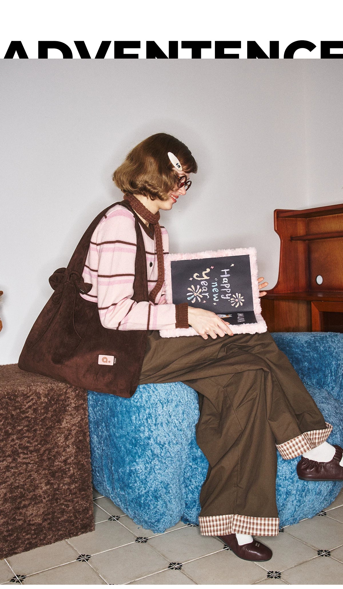 MUVA Large Capacity Triangle Shoulder Bag