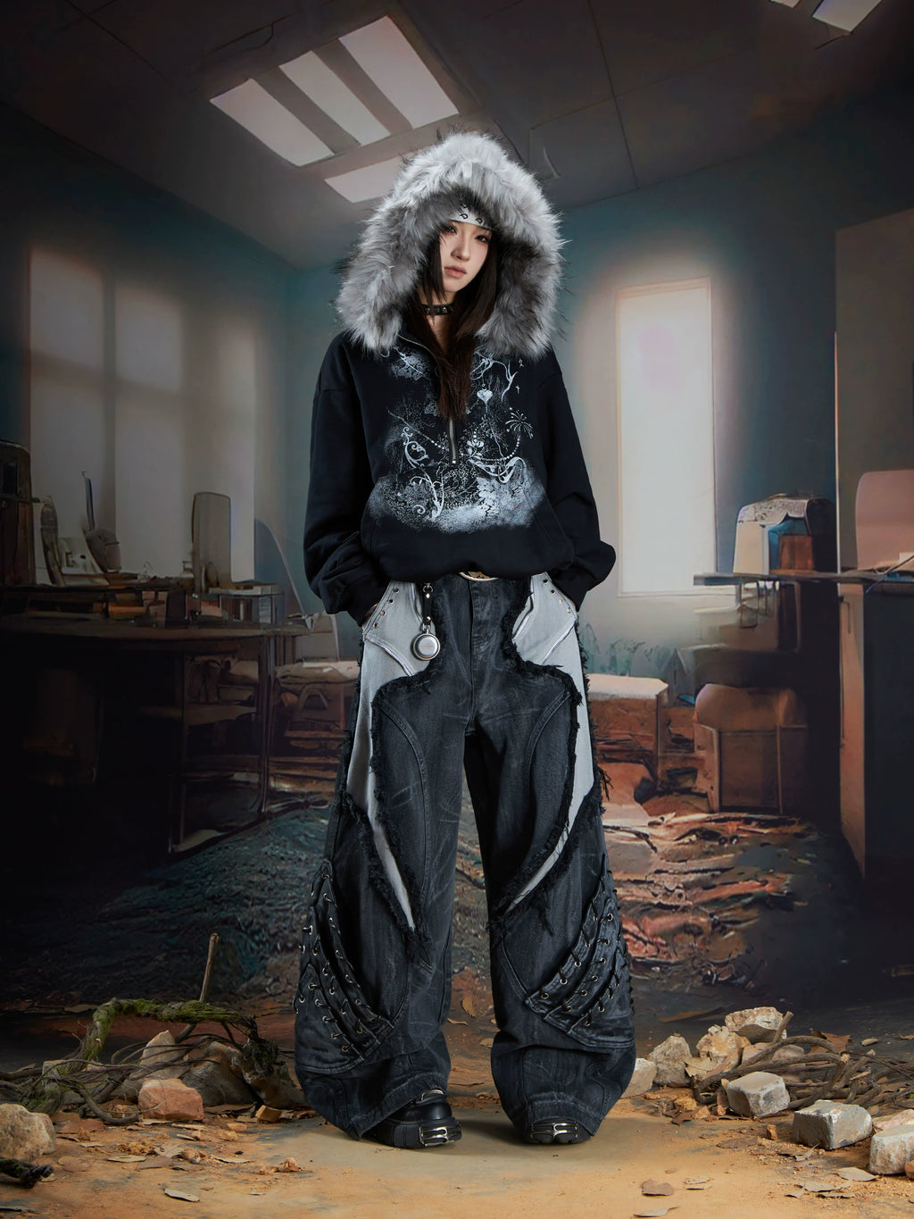 NOMANIAI Stitched Rough-rimmed Fringed Baggy Jeans