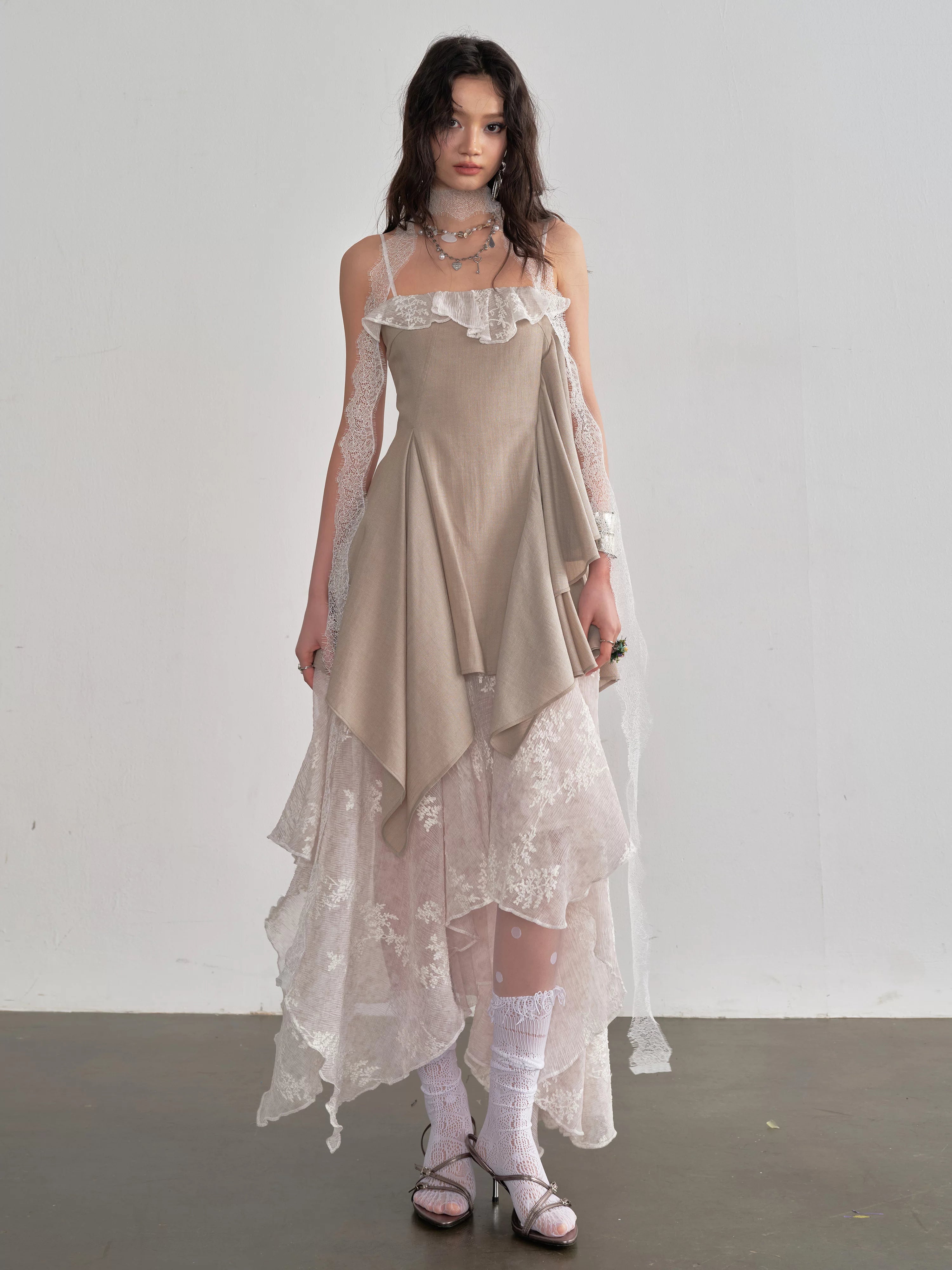 JNYLON Irregular Embroidery Splicing Layered Suspender Skirt