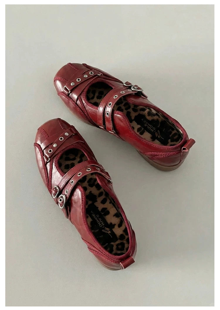 Donkey Retro Rivet Flat Shoes