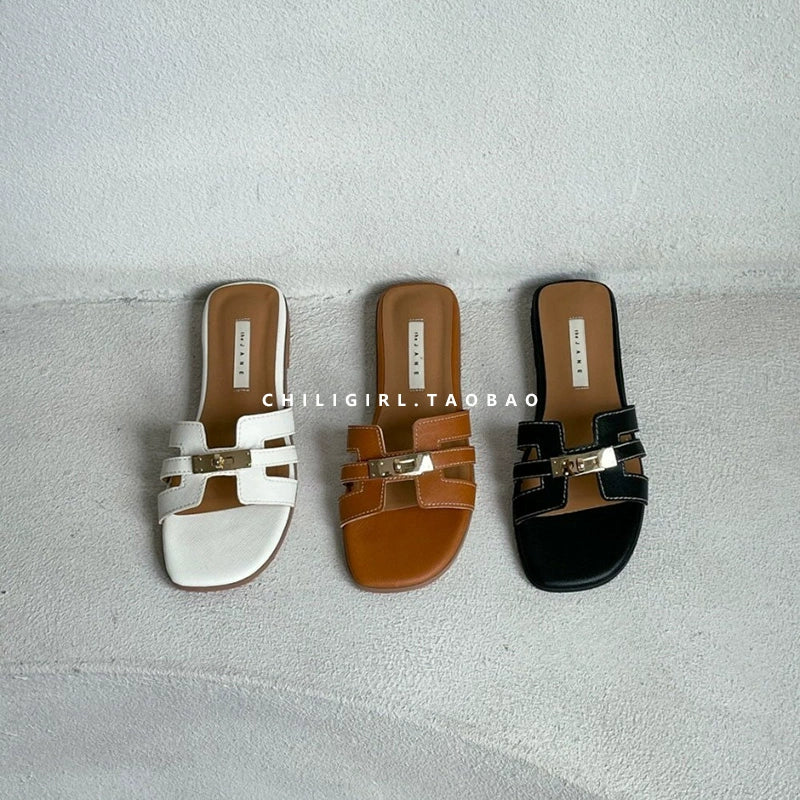 CHILIGIRL Metal Buckle Flat-bottomed Slippers