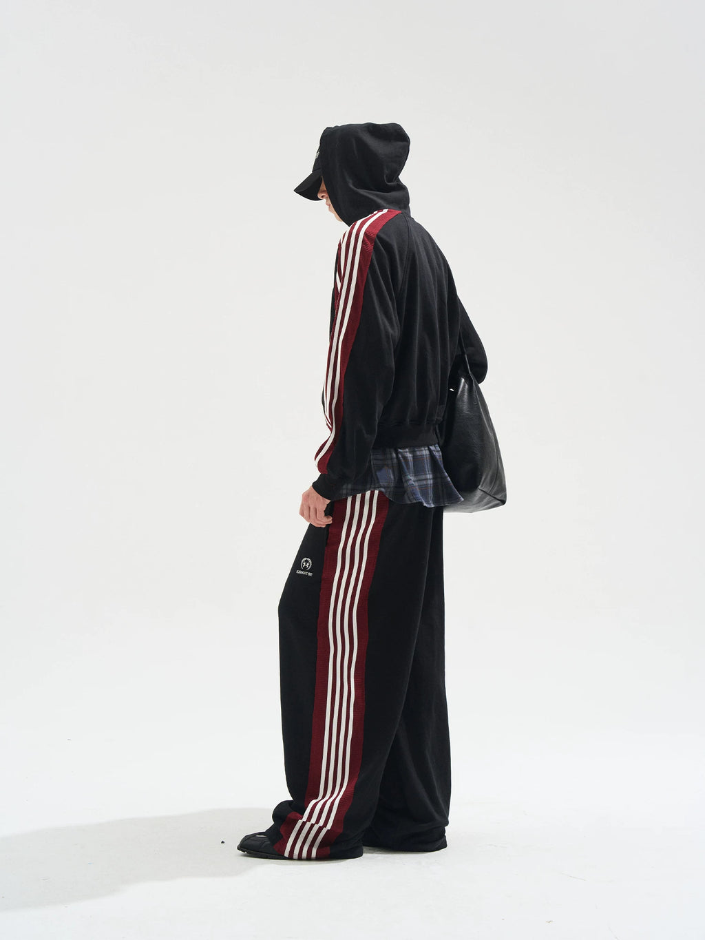 BLINDNOPLAN Rough-trimmed Striped Contrasting Sweatpants