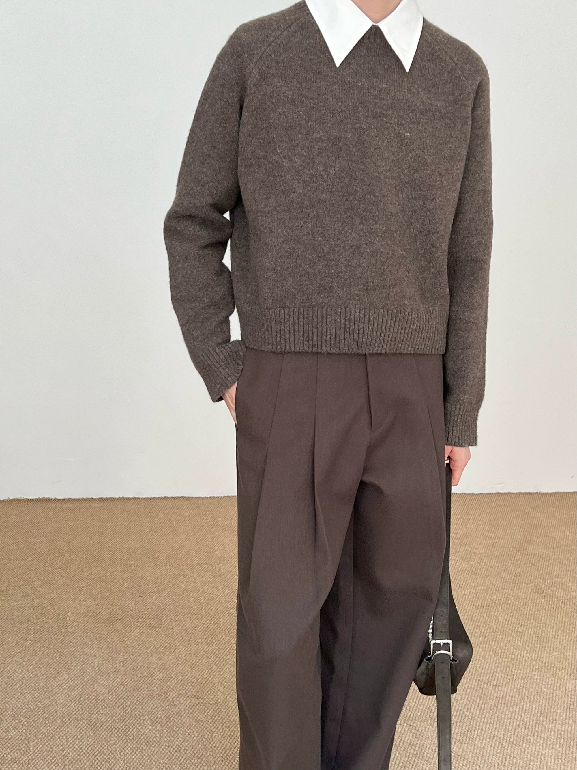 COLN Vintage Short Basic Knitted Sweater