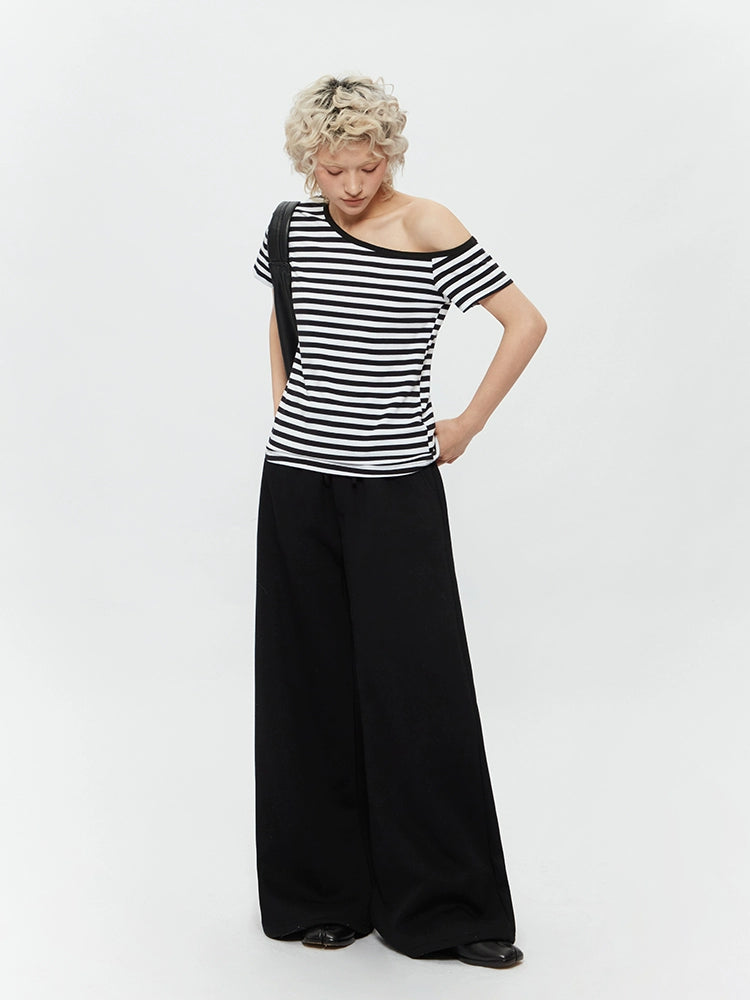 AIRHOOD Slanted Shoulder Striped Off-the-shoulder Tee