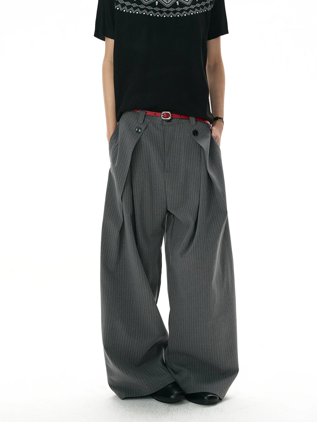 A PUEE Retro Pleated Striped Slacks