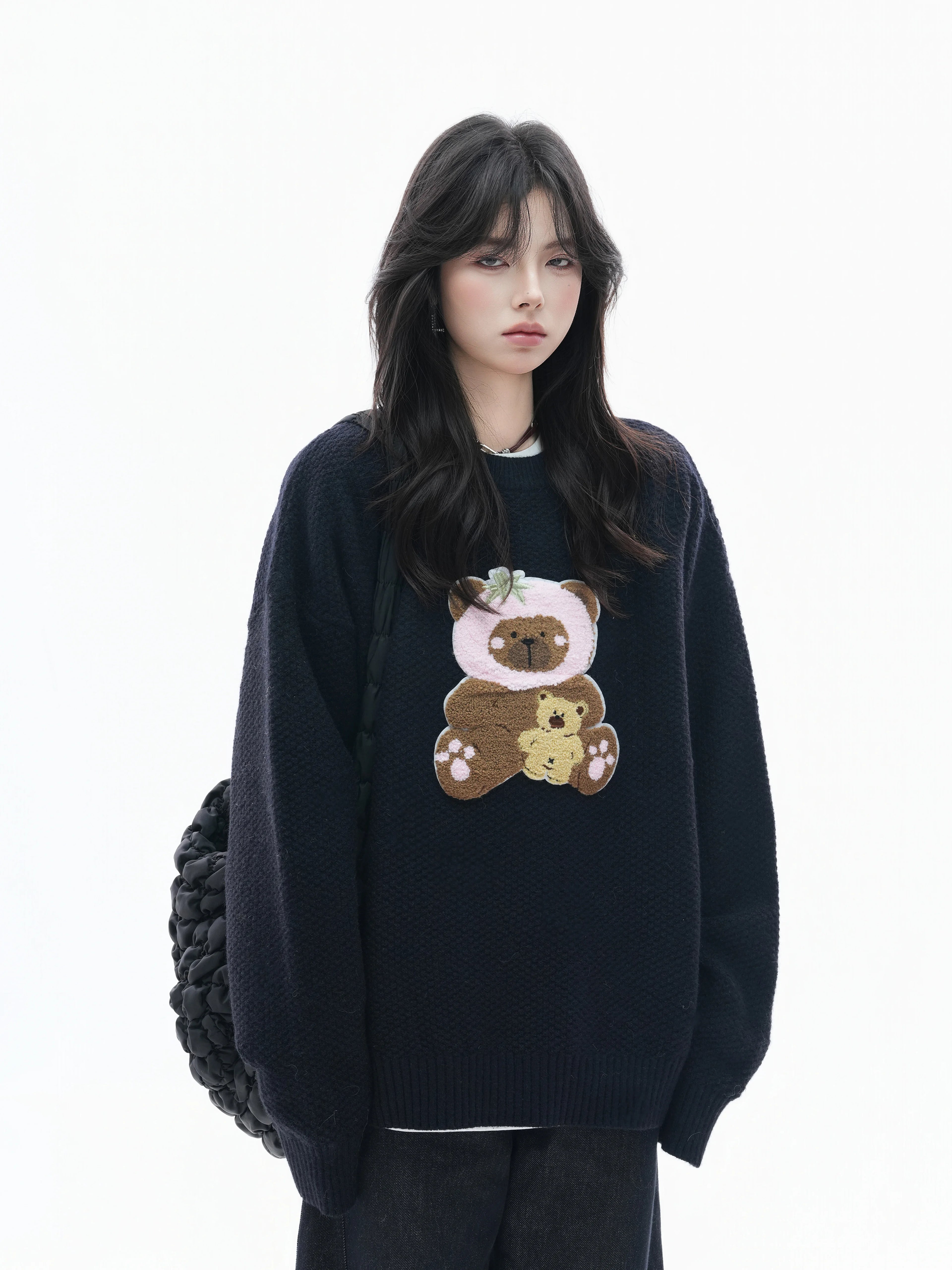 Zuocisankon Slack Soft Waxy Towel Embroidered Bear Sweater