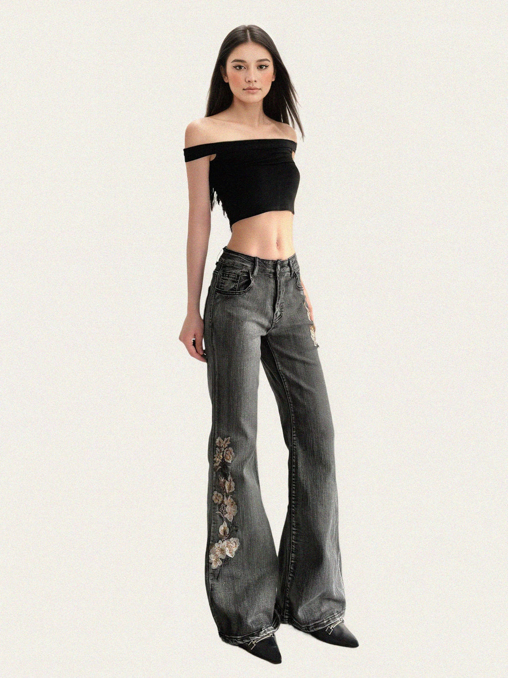 FUNOFF Vintage Embroidered Pocket Pull Jeans