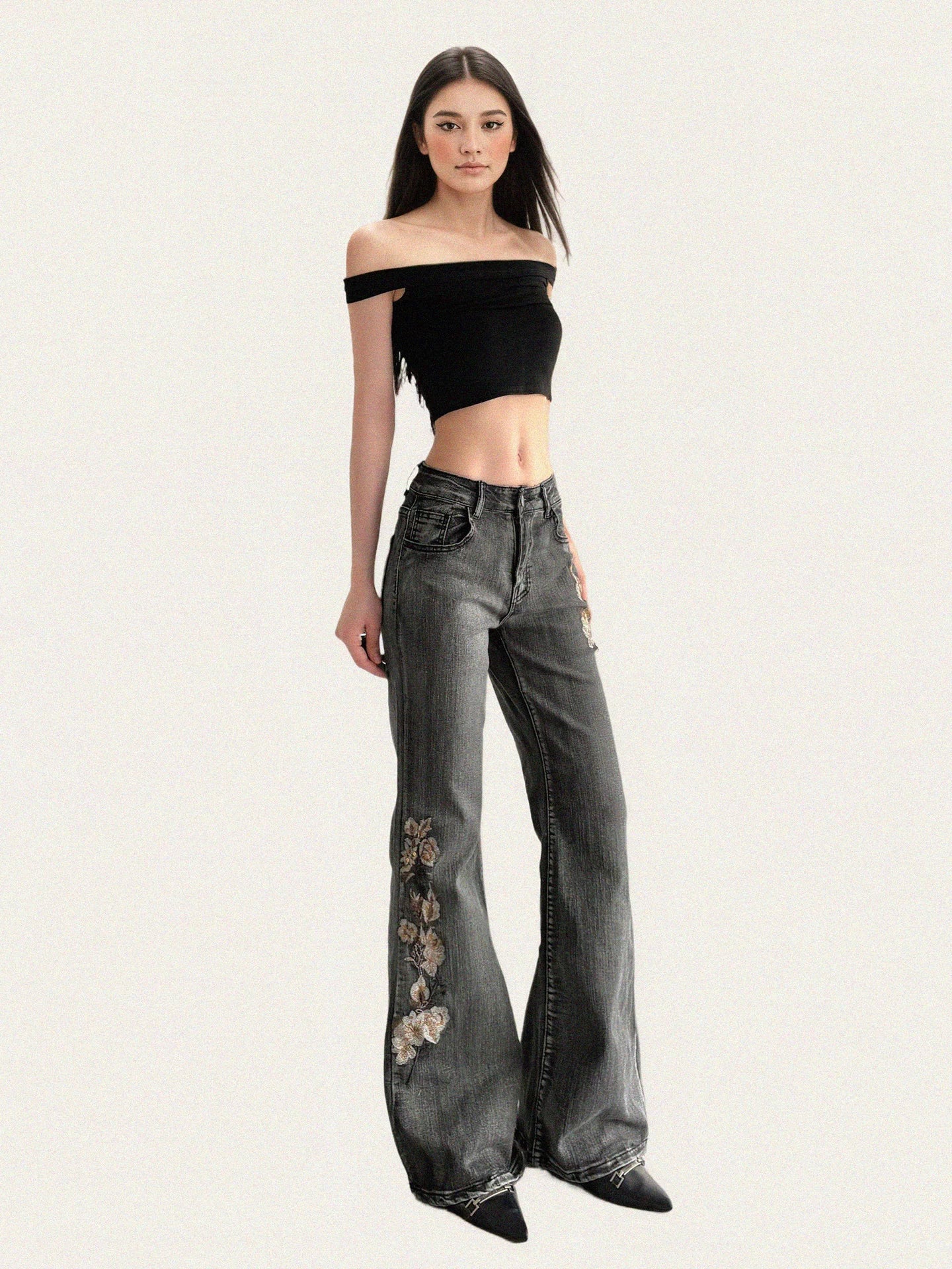 FUNOFF Vintage Embroidered Pocket Pull Jeans