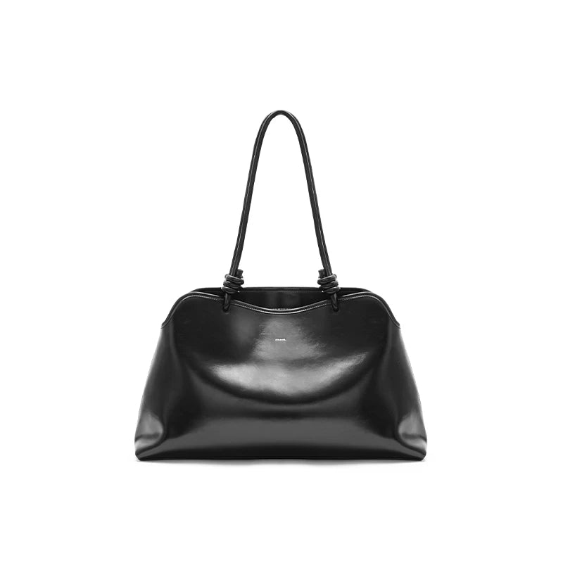 Muva Large Capacity Knot Underarm Bag