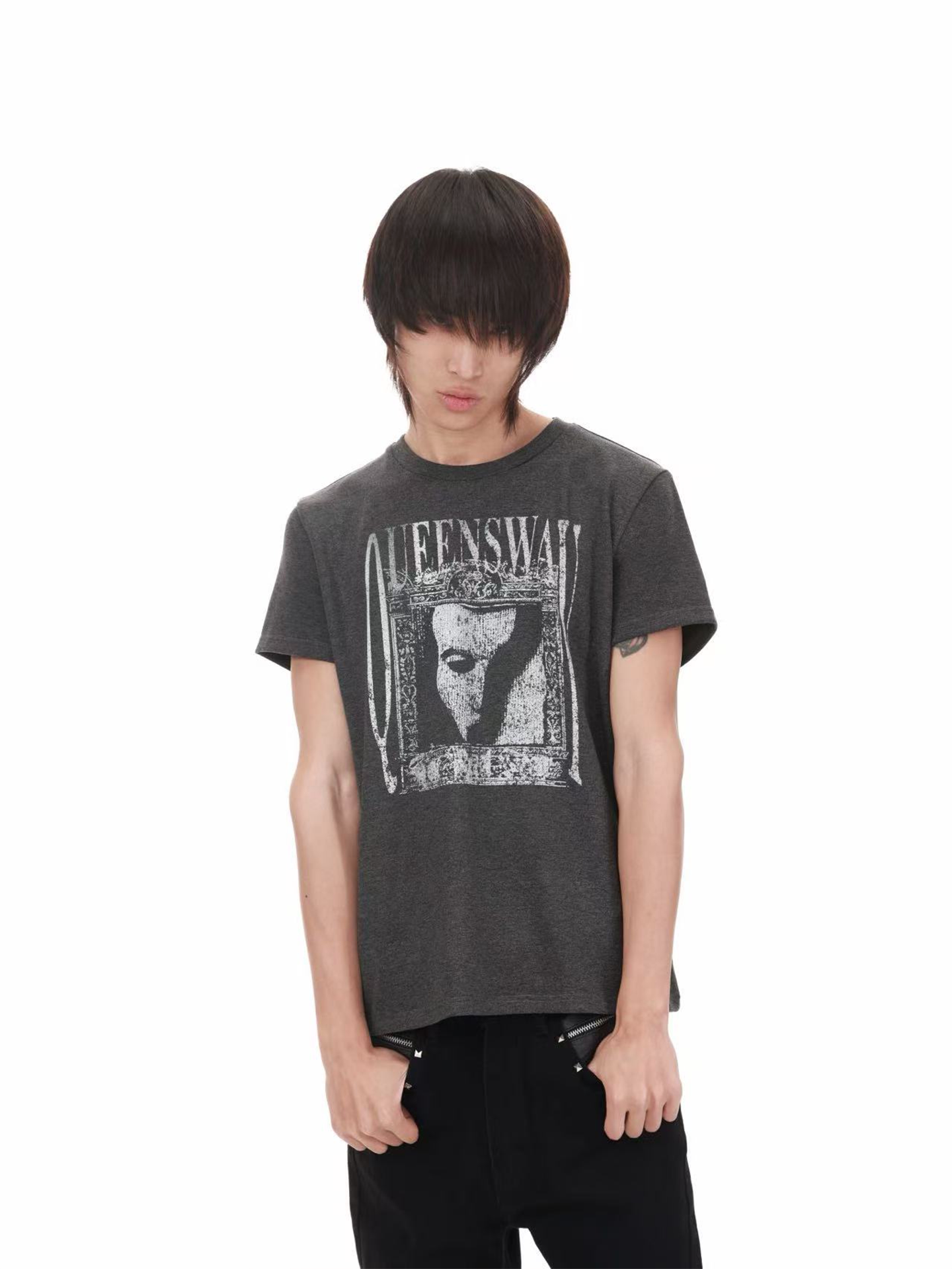 DETW Vintage Premium Front Shoulder Slim Tee