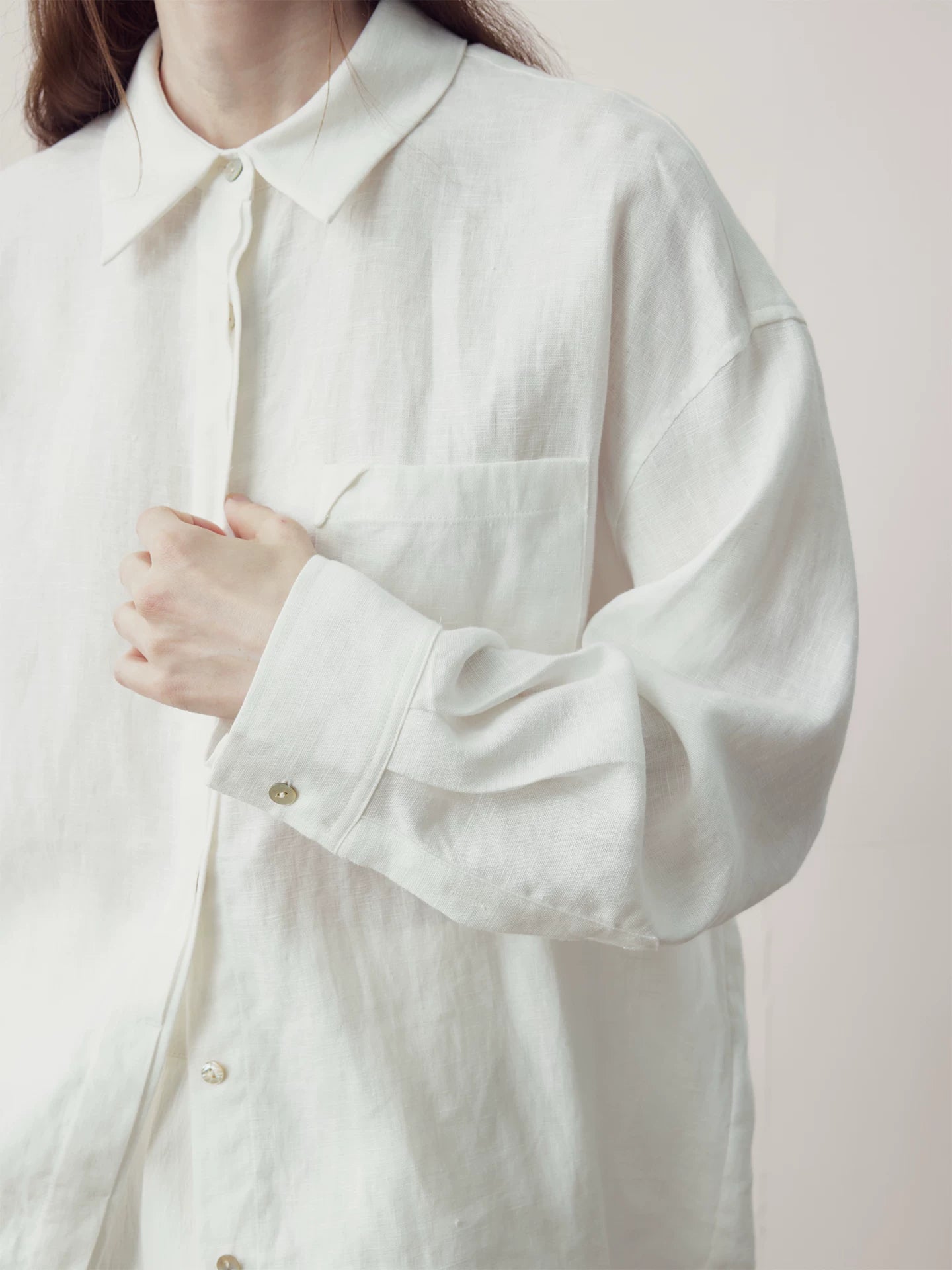 COLN Casual Loose Shoulder Long-sleeved Shirt