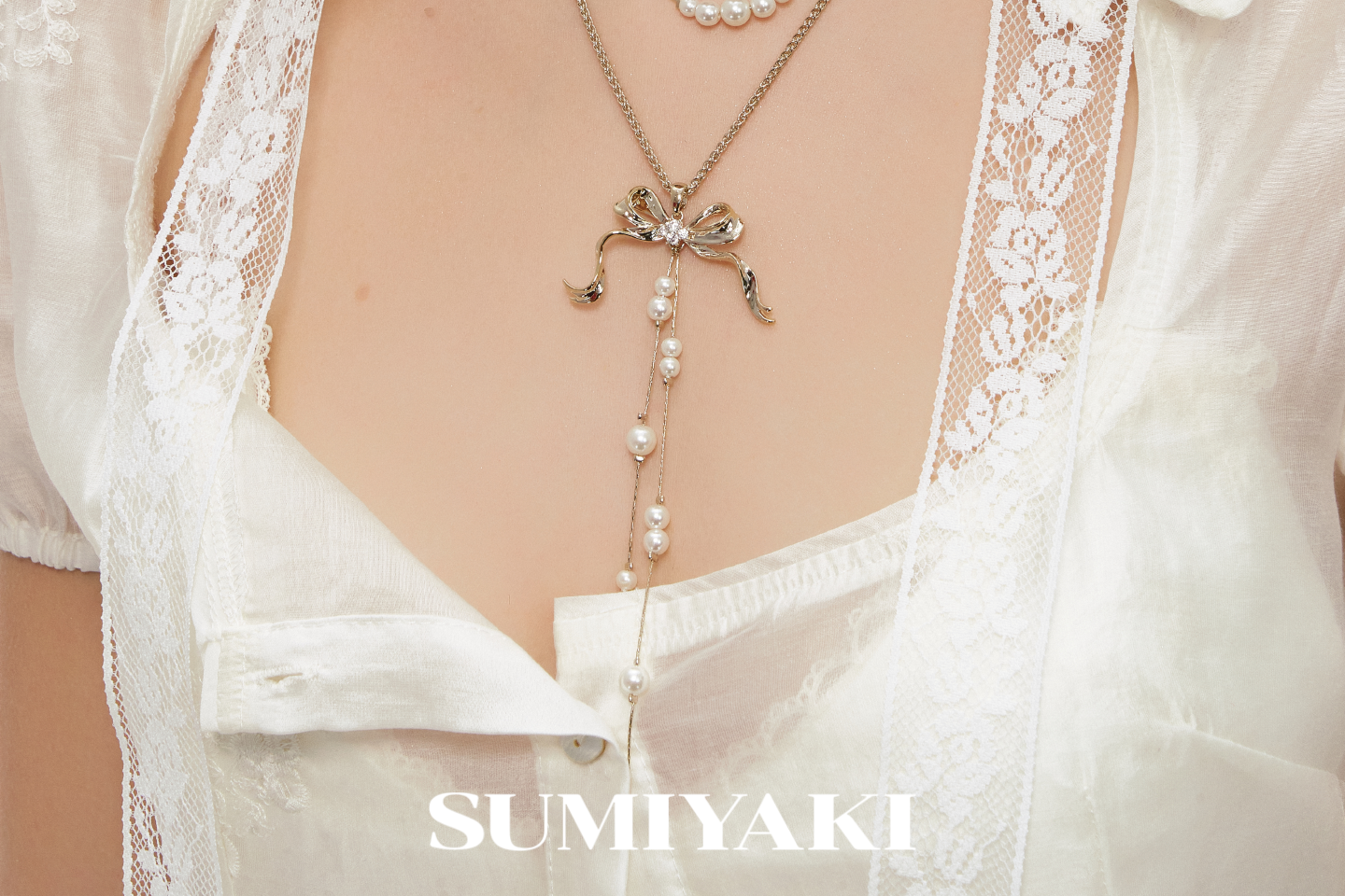 SUMIYAKI Bow Multi-layer Pearl Collarbone Necklace