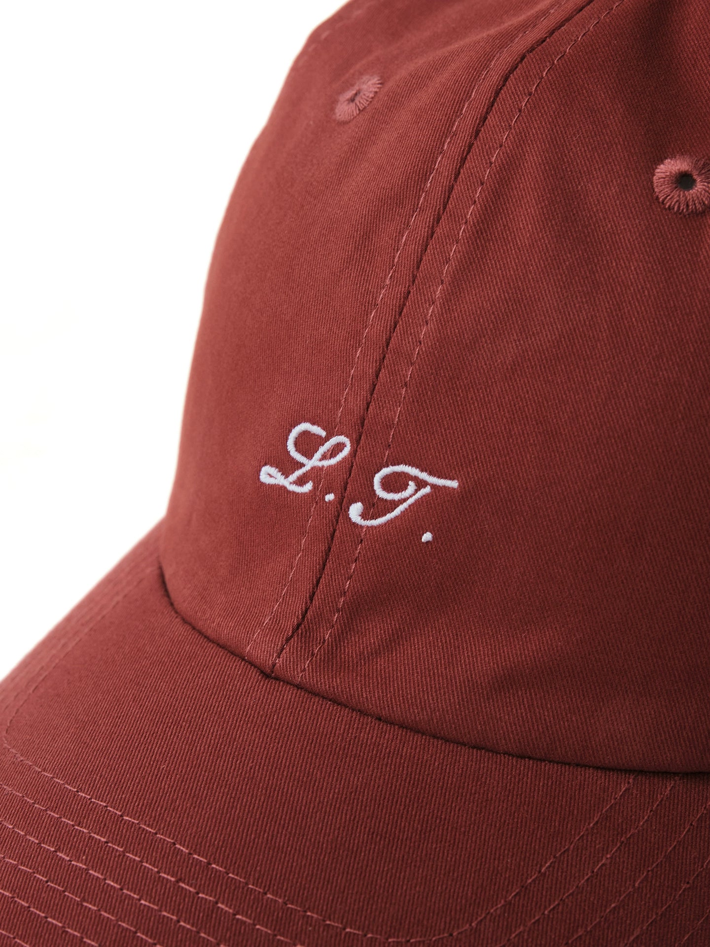 LIVINGTOWN Classic Retro Cotton Embroidered Logo Baseball Cap