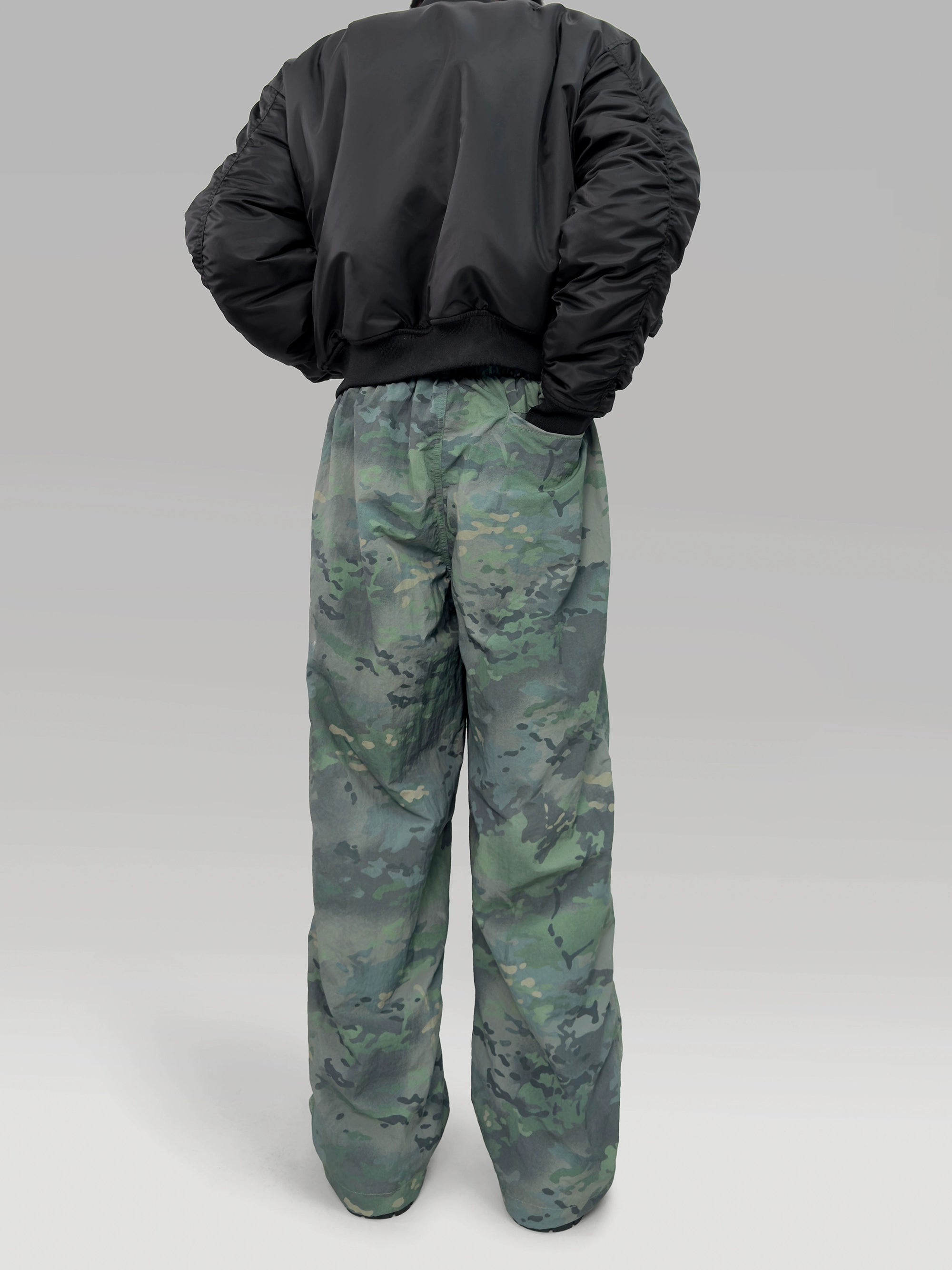 PLUS NO LOGO Green Camouflage Loose Wide-leg Sports Trousers