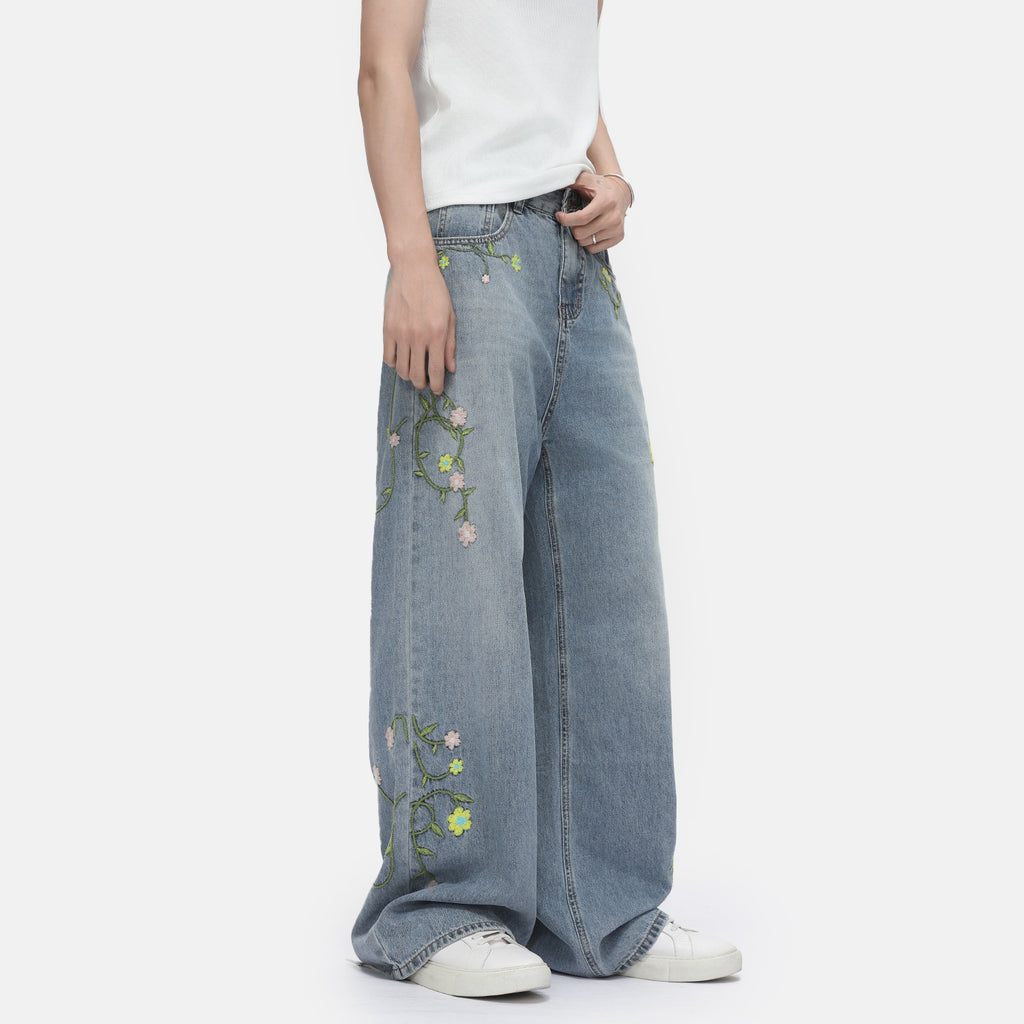 MTLCLOTHES Korean Version of Heavy Industry Flower-embroidered Casual Jeans