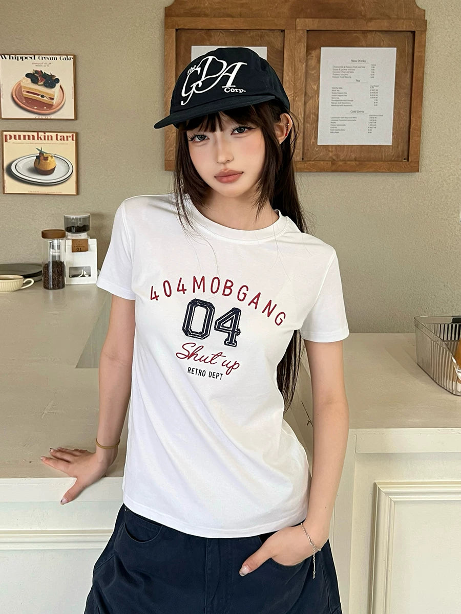 404MOB Retro Sticker Embroidered Versatile and Slim Tee