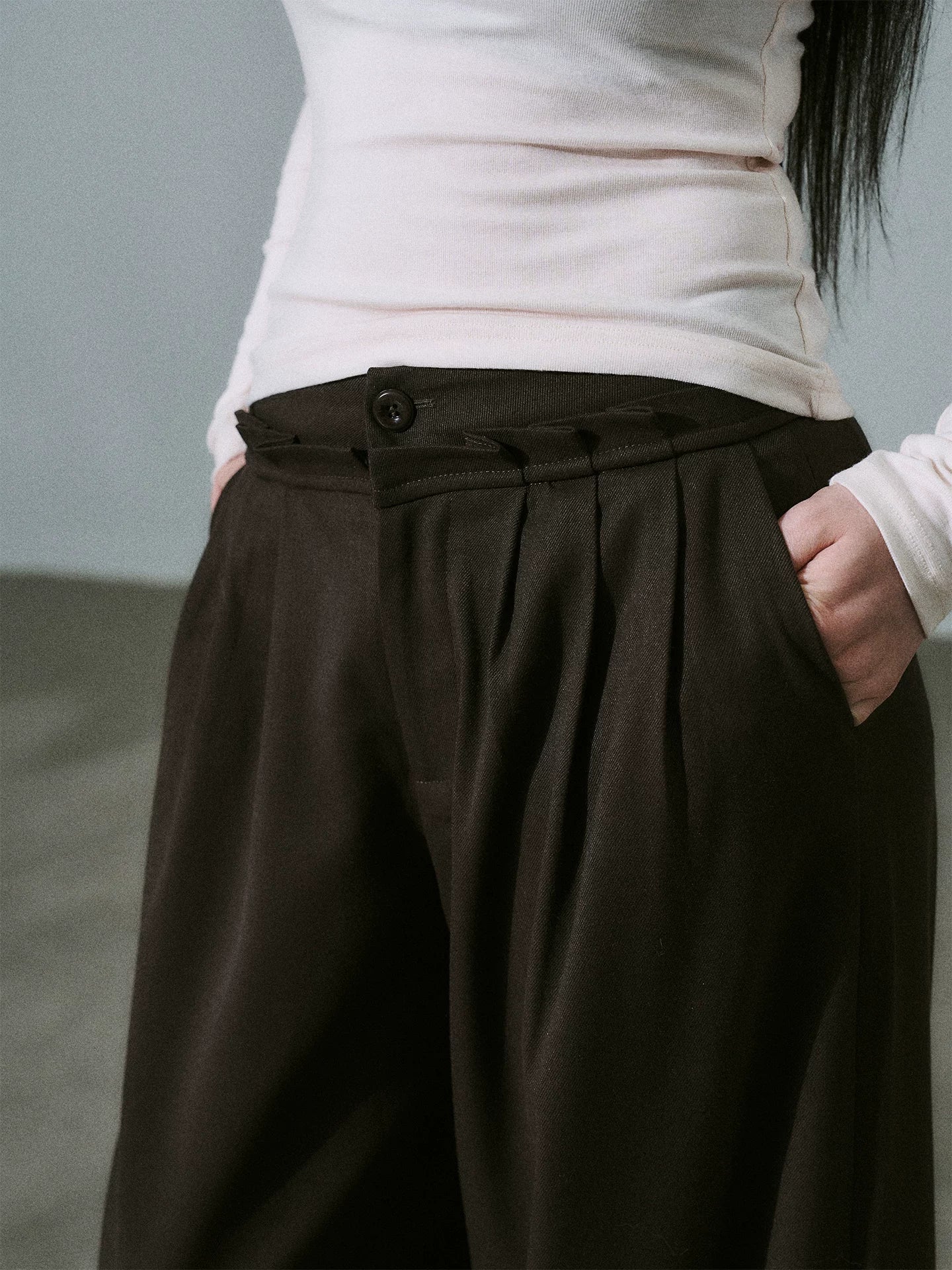 LOST FOREST Versatile Slim Low-rise Wide-leg Trousers