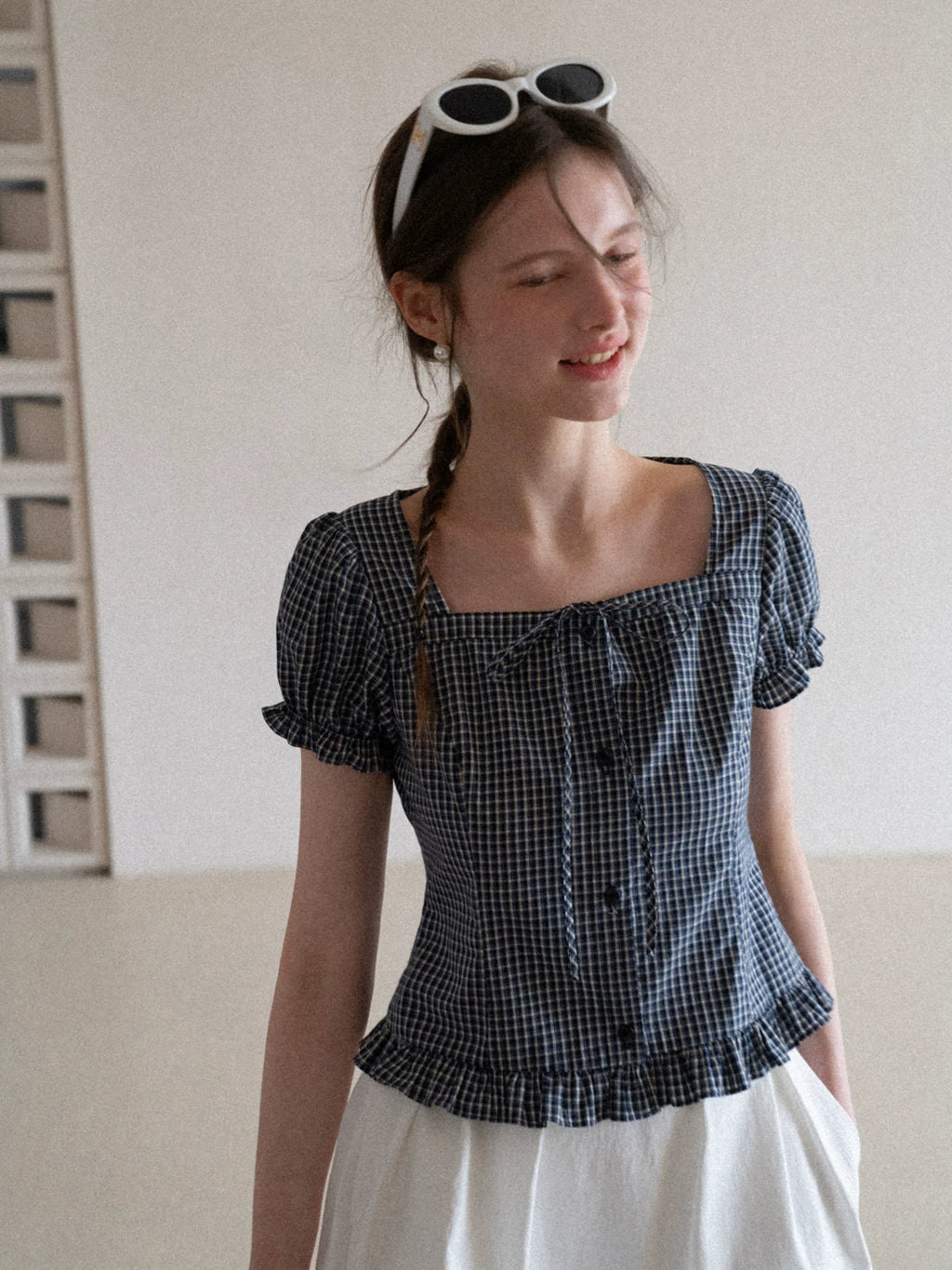 EGGKA Square Neck Tie-up Plaid Shirt