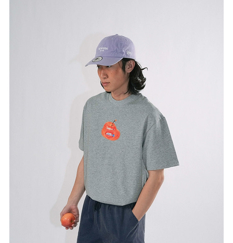 O3PARK Loose and Versatile "Apple Warrior" Printed Tee