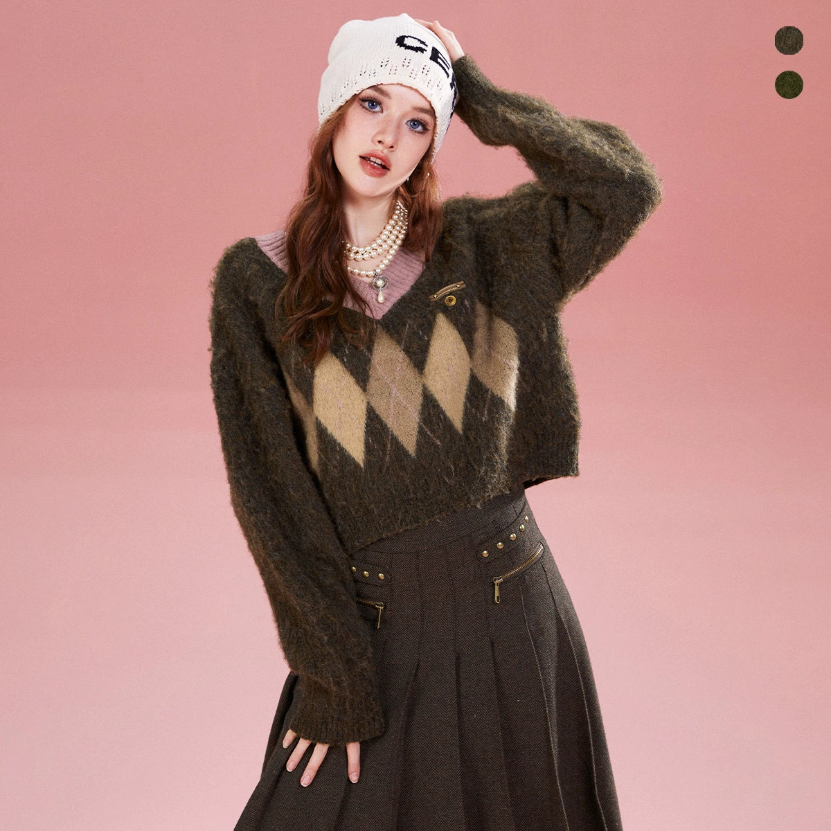 Imone Contrast Rhombus Jacquard Short V-Neck Knitted Sweater