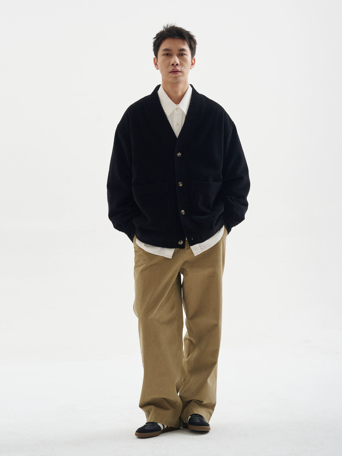BUTTBILL Commuter  V-neck corduroy cardigan sweater Jacket