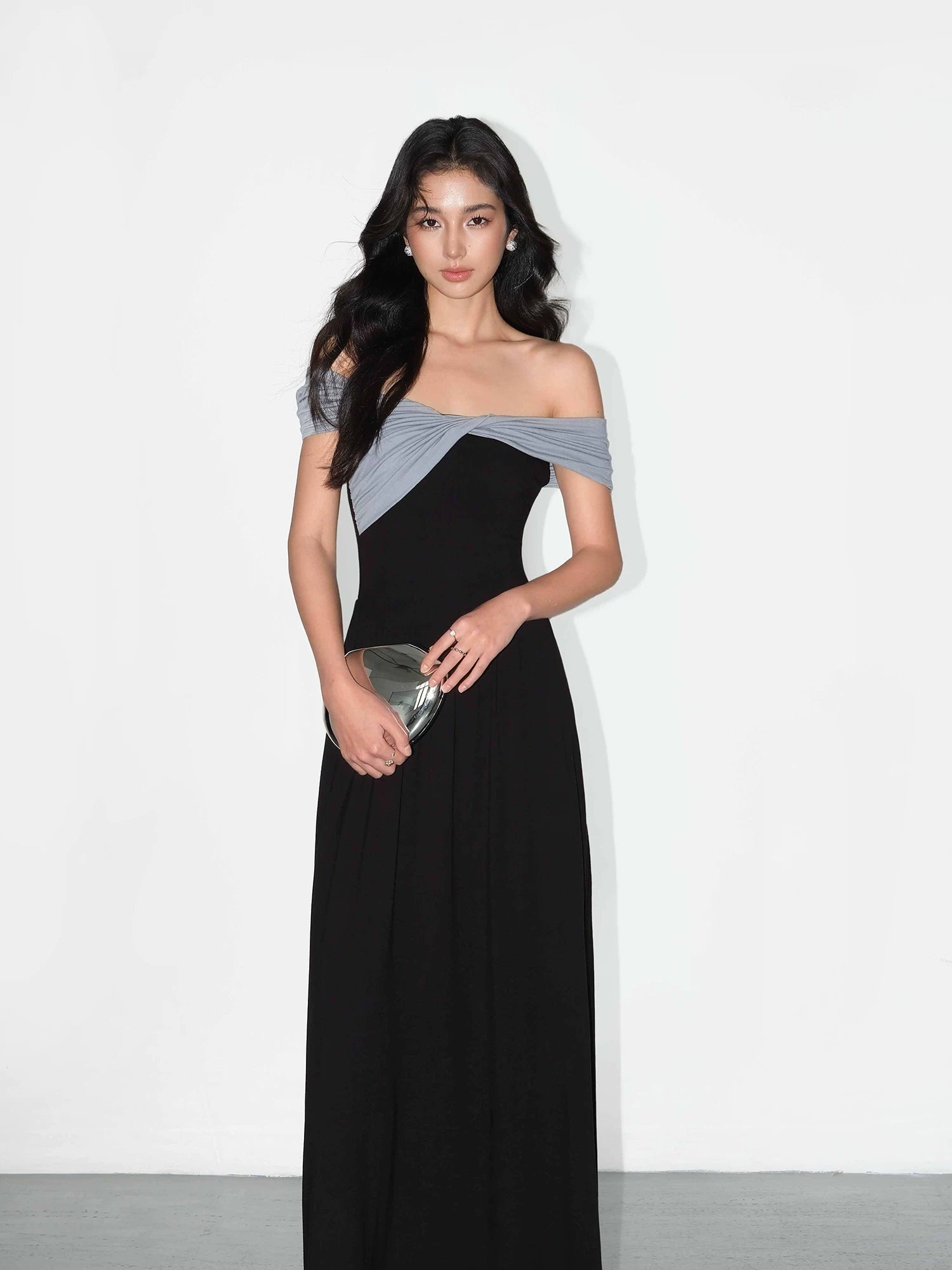 NEVA HU Temperament One-word Shoulder Contrasting Color Splicing Dress