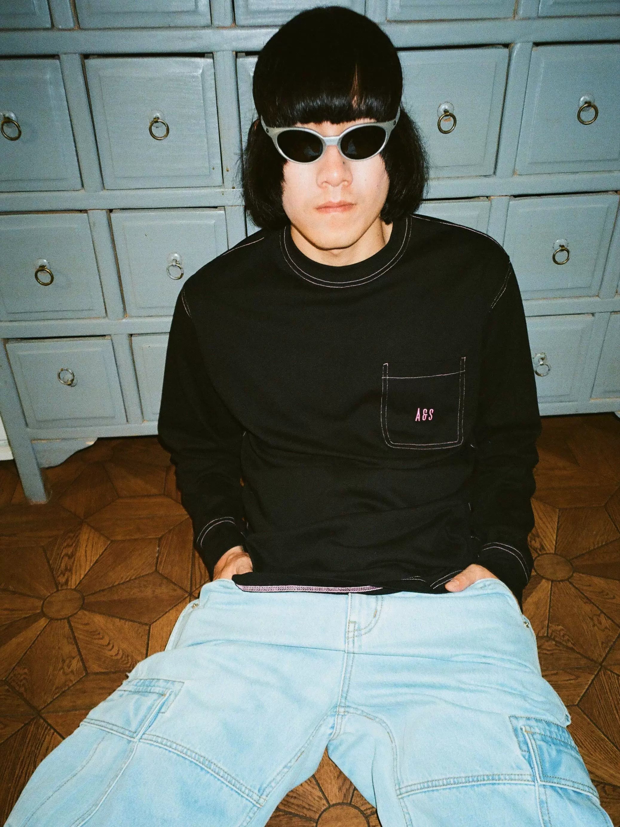 AVENUESON Crew Neck Loose Letter LOGO Pocket Long Sleeve