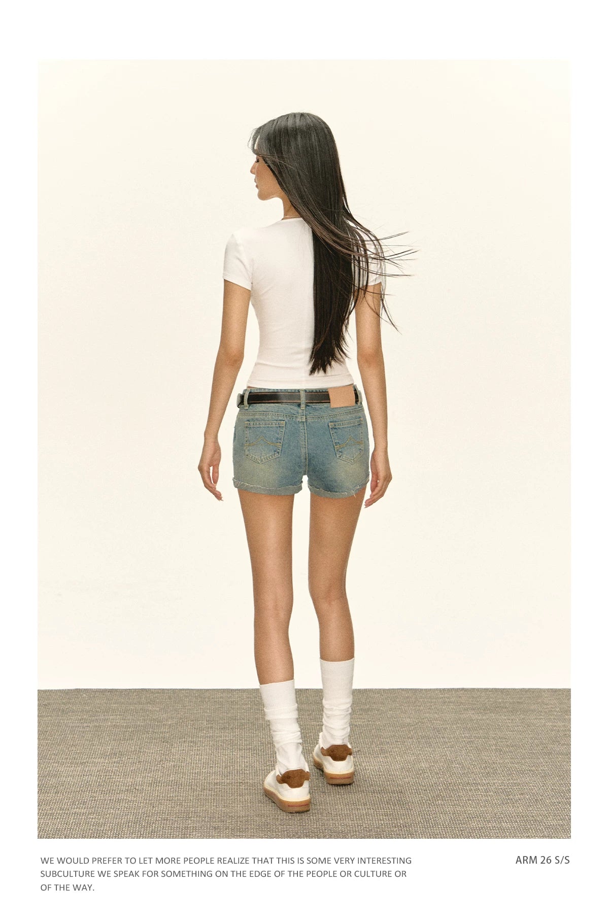 Ariseism Slim and Simple Casual Tee
