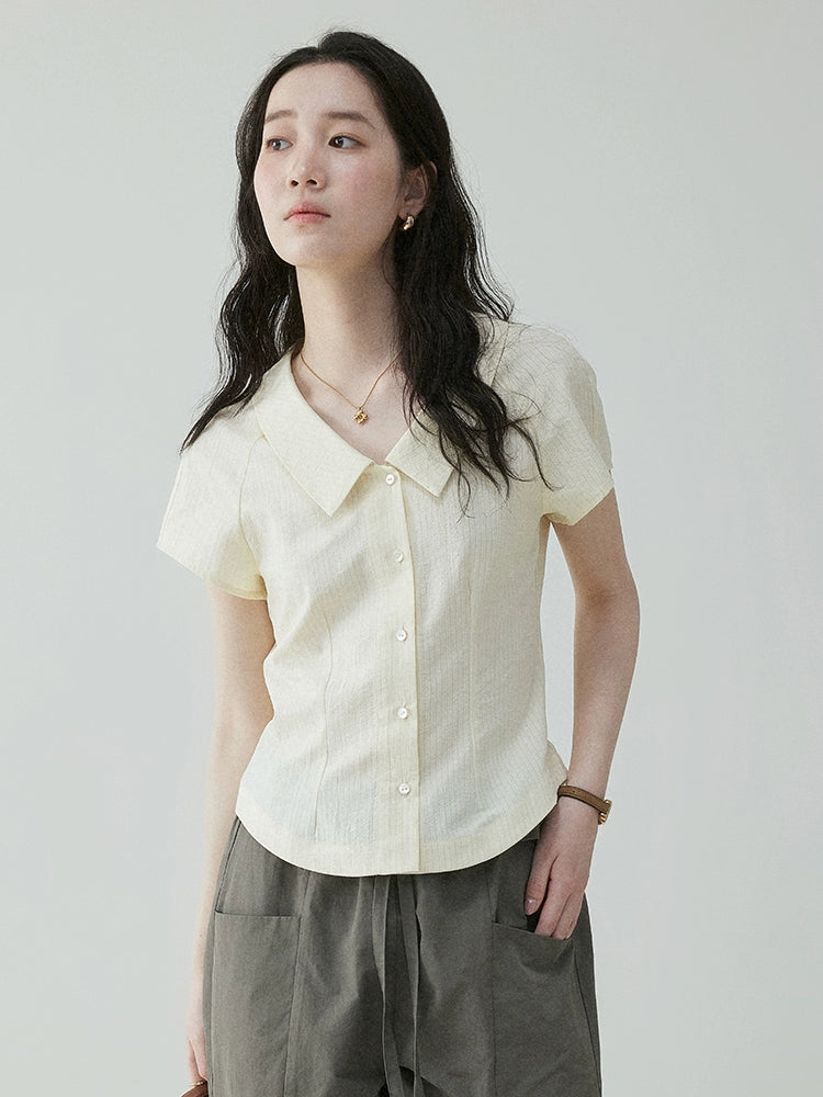 VOOE Lapel Slim Commuter Short-sleeved Shirt