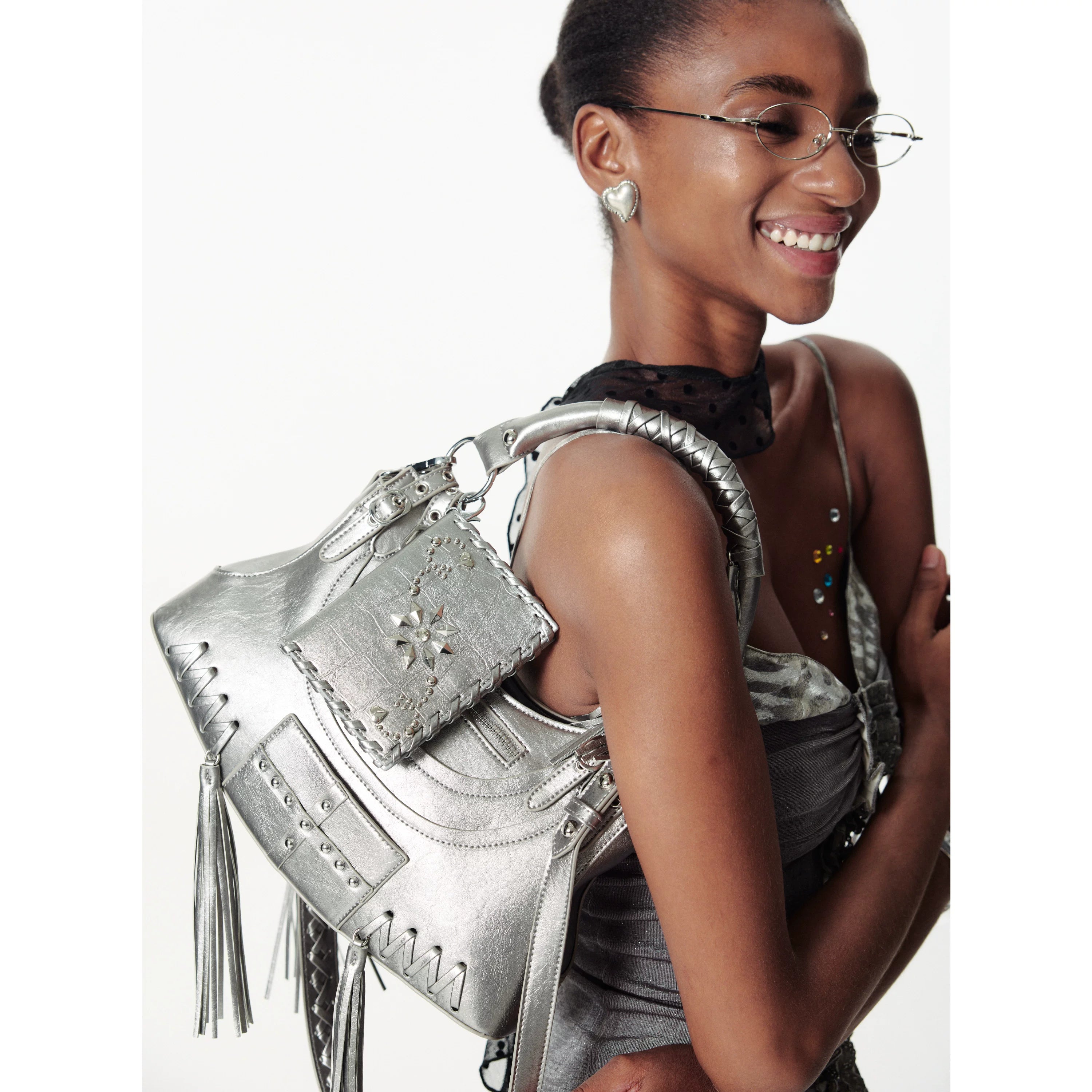 2th Desire Vintage Tassel Metal Rivet Shoulder Underarm Bag