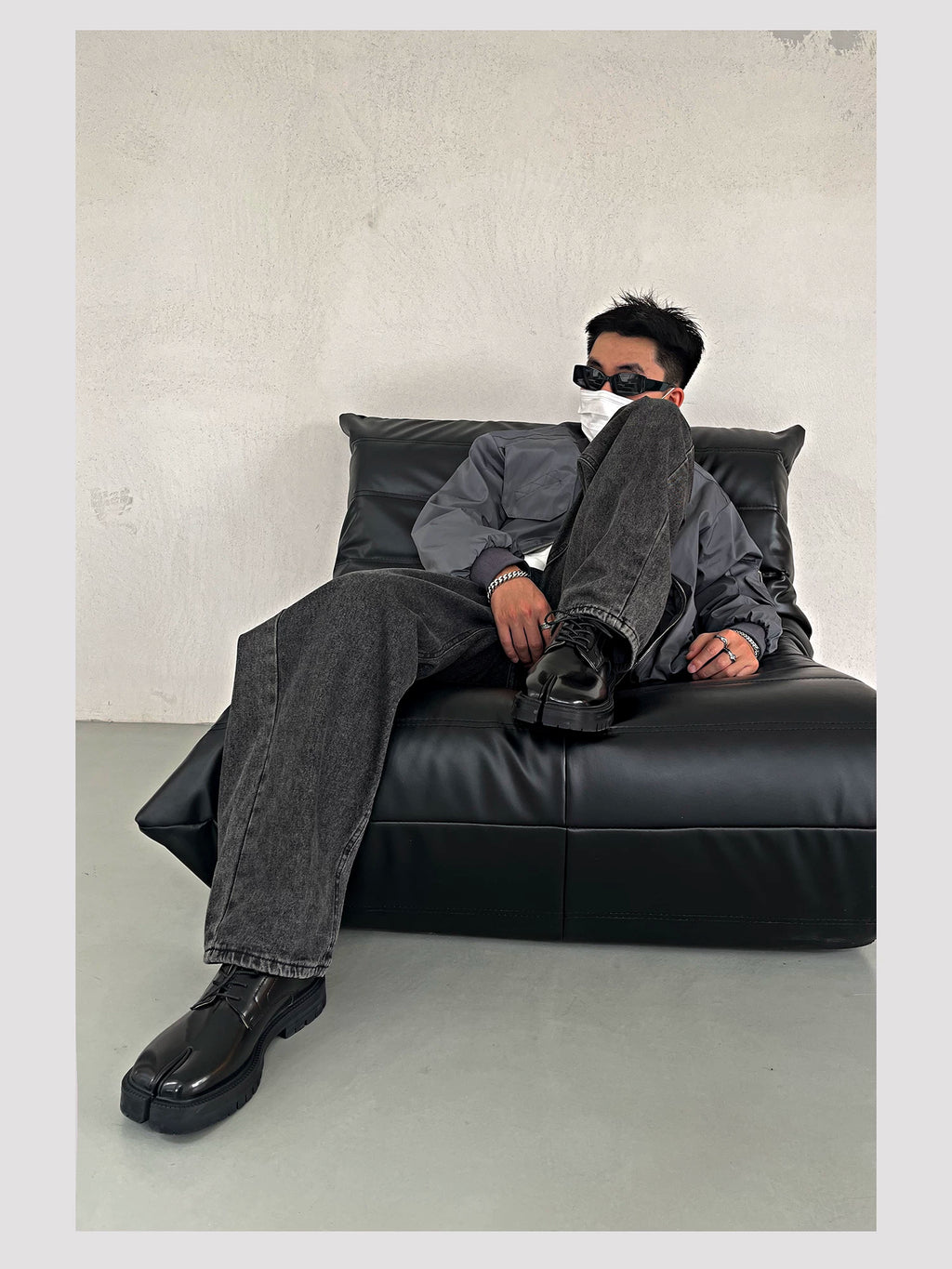 HANQIAORIJI Goodyear Welt Split-Toe Leather Tabi