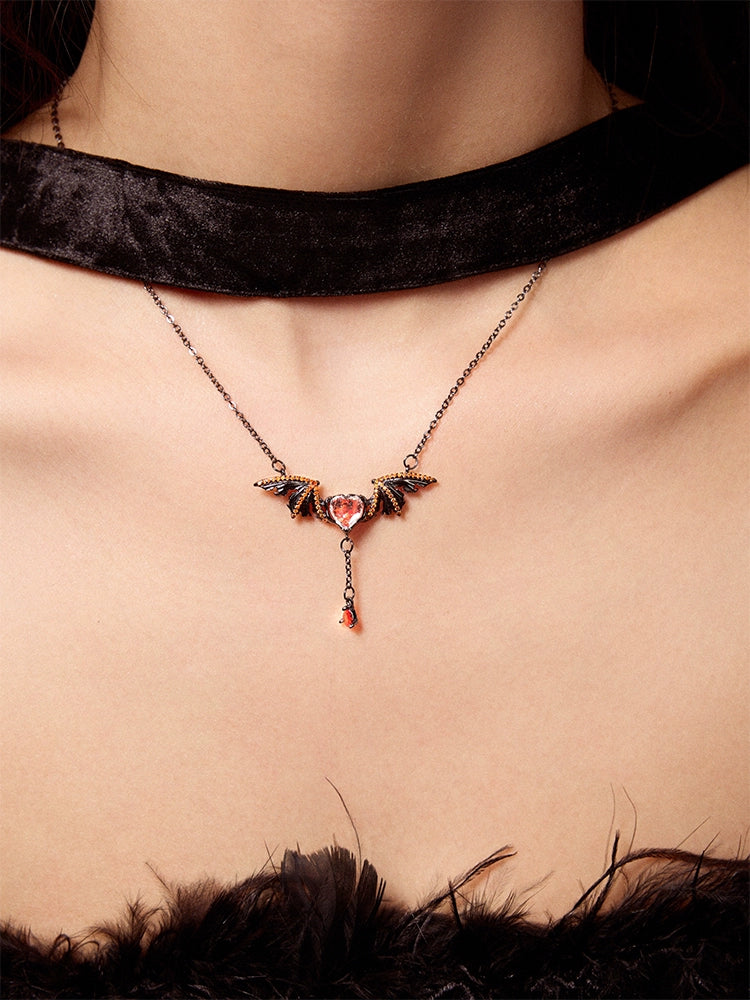 ParanoidP Sweet Cool Bat Wings Fringed Necklace