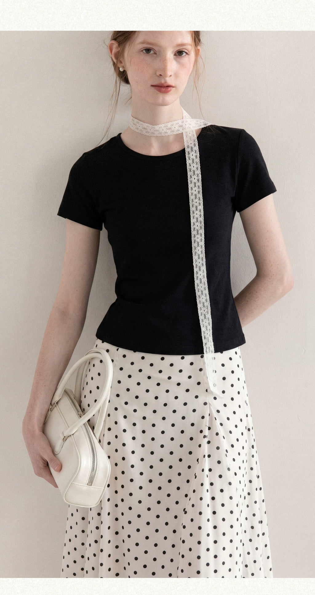Cantonstory Crew Neck Front Shoulder Kinked Backless Slim Tee