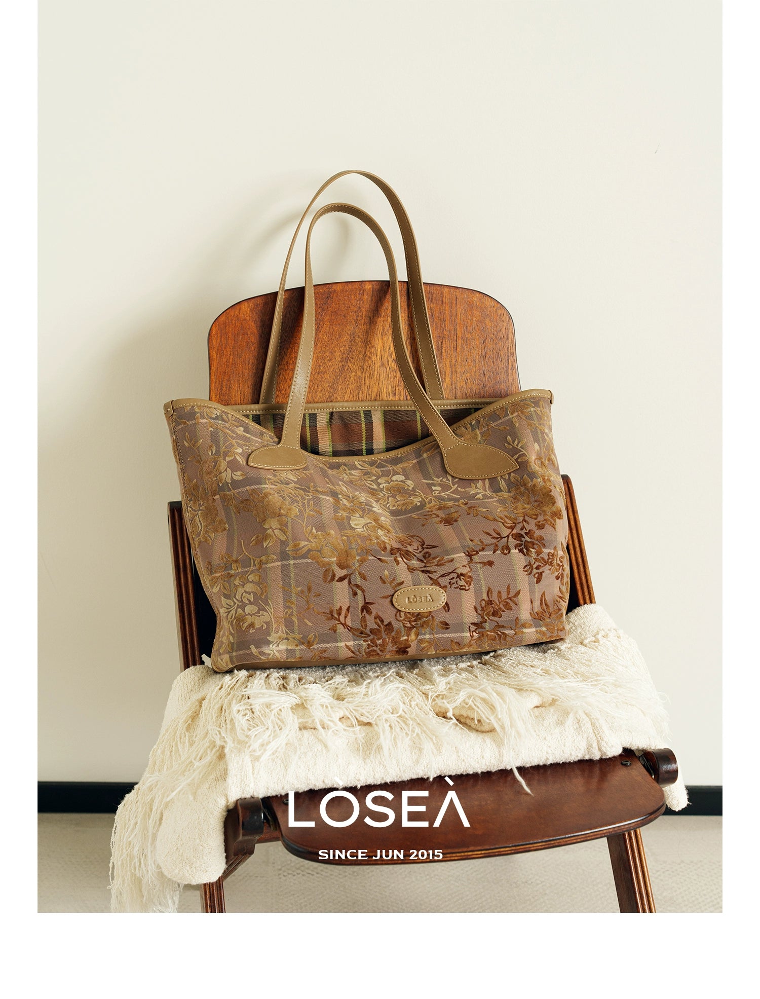 LOSEA Lu Xi All Things Grow Tie-dye flocking large-capacity tote bag