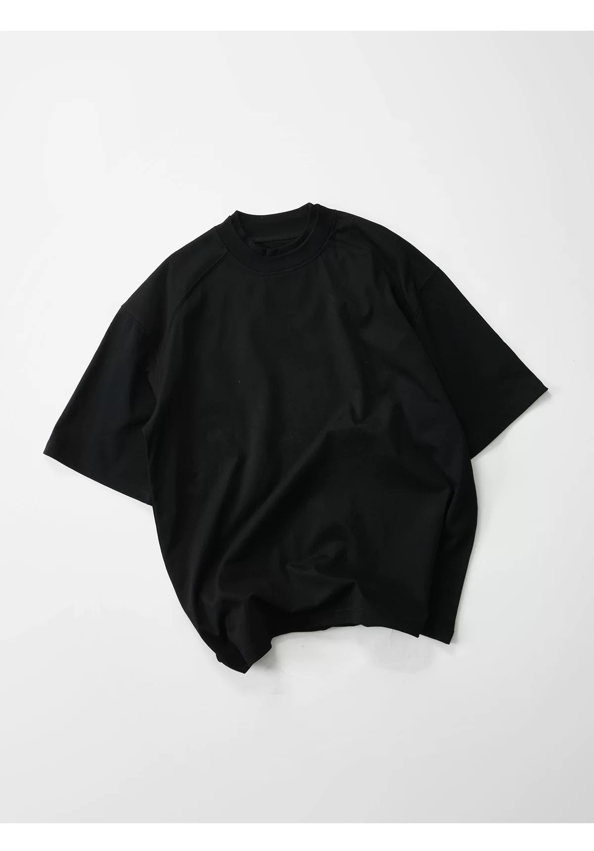 LIVINGTOWN Small Neckline Simple Casual Loose Tee