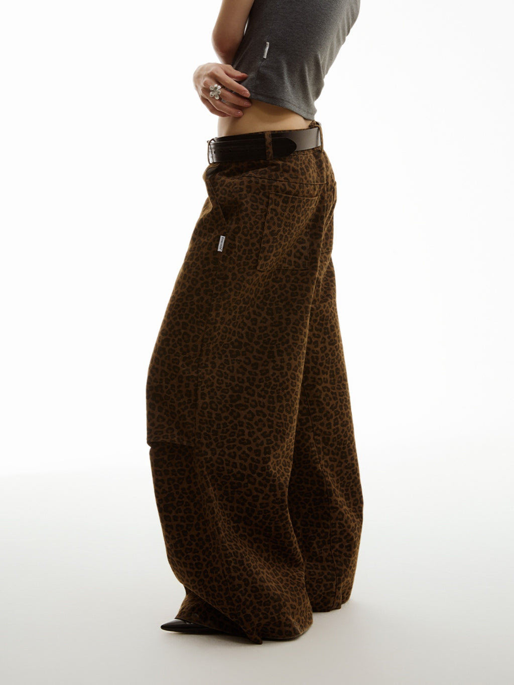 FUNKYFUN Leopard Print Knee Pleated Design Wide-leg Pants