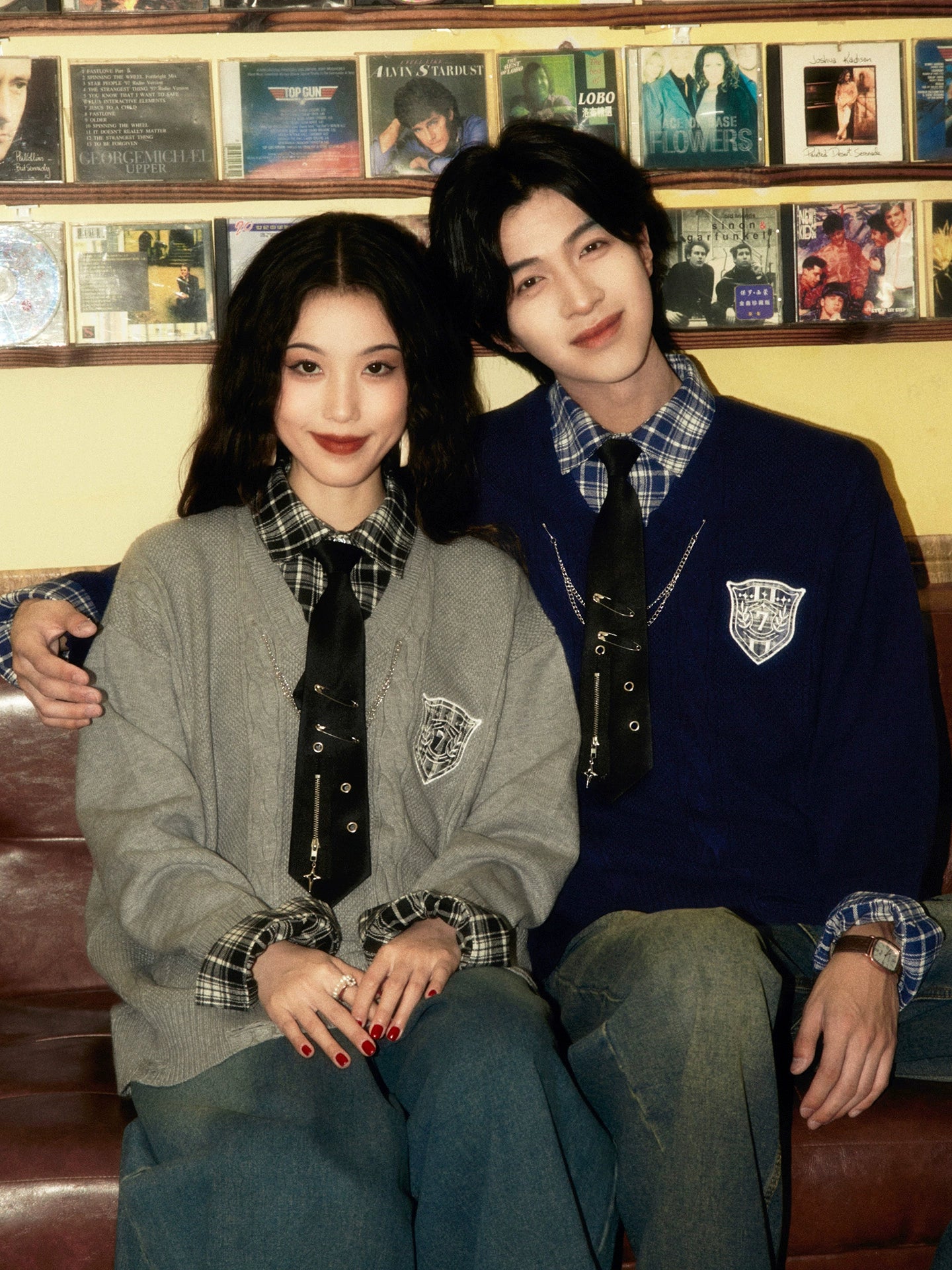 ALOHA Vintage Niche Tie Fake Two-piece Sweater