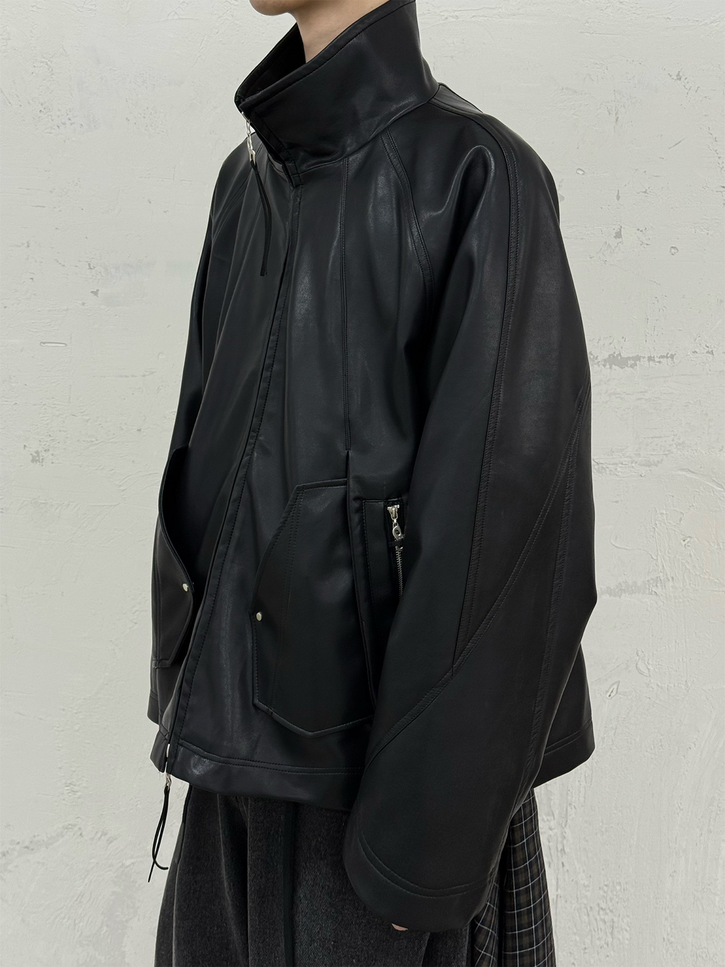 RELABEL Multi-pocket Silhouette Loose Leather Jacket