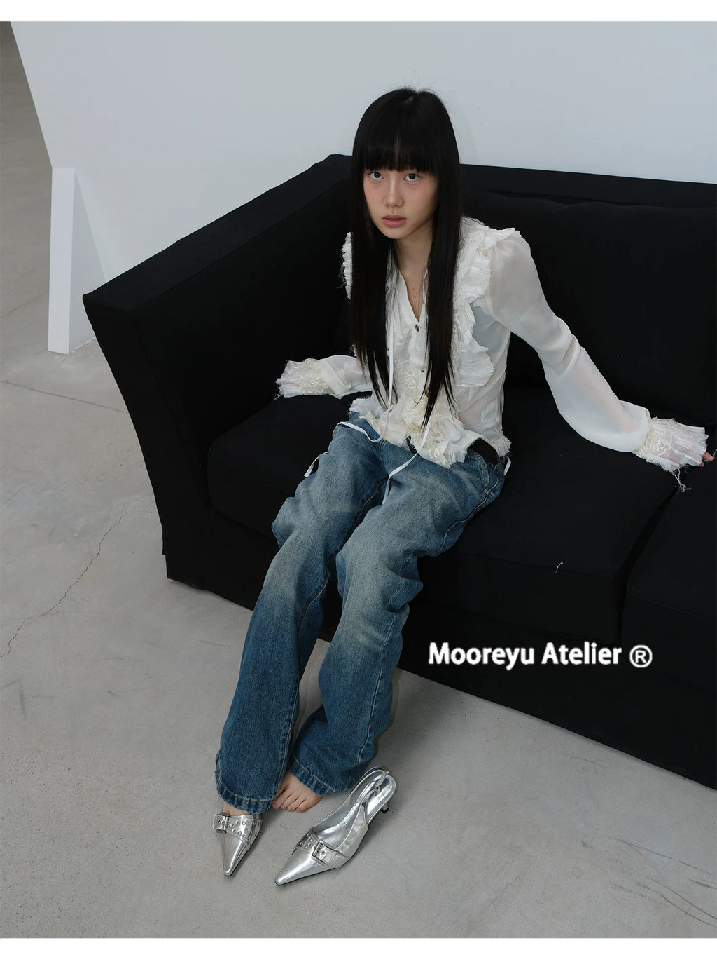 Mooreyu Pointed Belt Buckle Heels